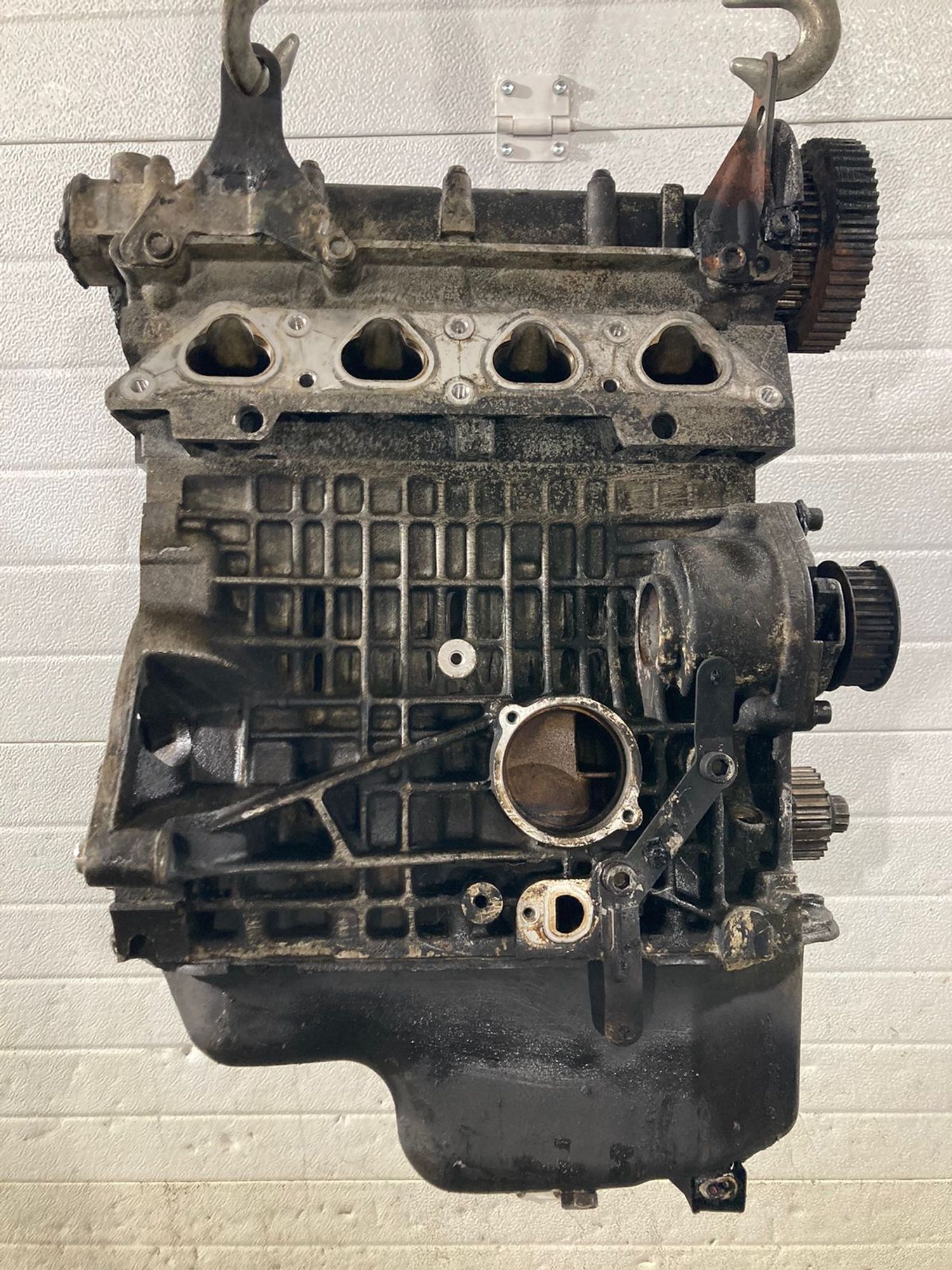 https://ycs.partsauto.market/partsauto-images/thmbs/b135e93f2d106a11df5e4386431c5e55/cffc028ecfafae8b6c627084bd744835/b7adb1ce6ece1301bae3a350e386b84e.jpg