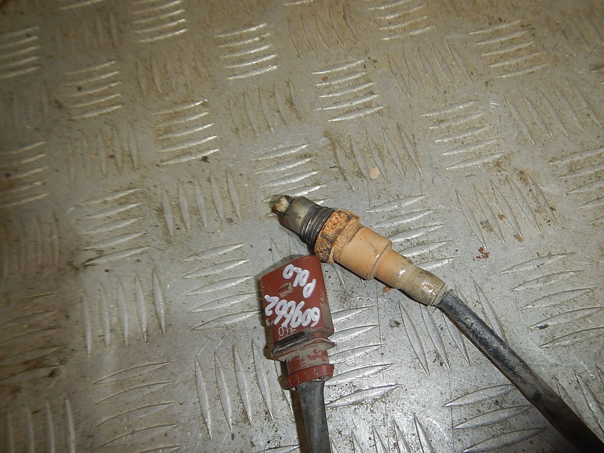 https://ycs.partsauto.market/partsauto-images/thmbs/b135e93f2d106a11df5e4386431c5e55/d24a2db02f4cf7feec950a763ffac5f2/800bda64a4db2199de8394e5d234a8a5.jpg