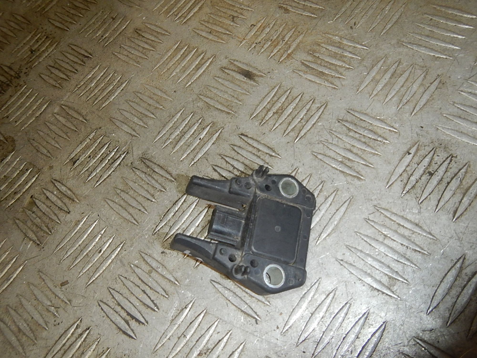https://ycs.partsauto.market/partsauto-images/thmbs/b135e93f2d106a11df5e4386431c5e55/d2a7e376649155bff1b3beb86454bb61/78a40fa7d9cf3ce9e8a581f856dba2cb.jpg