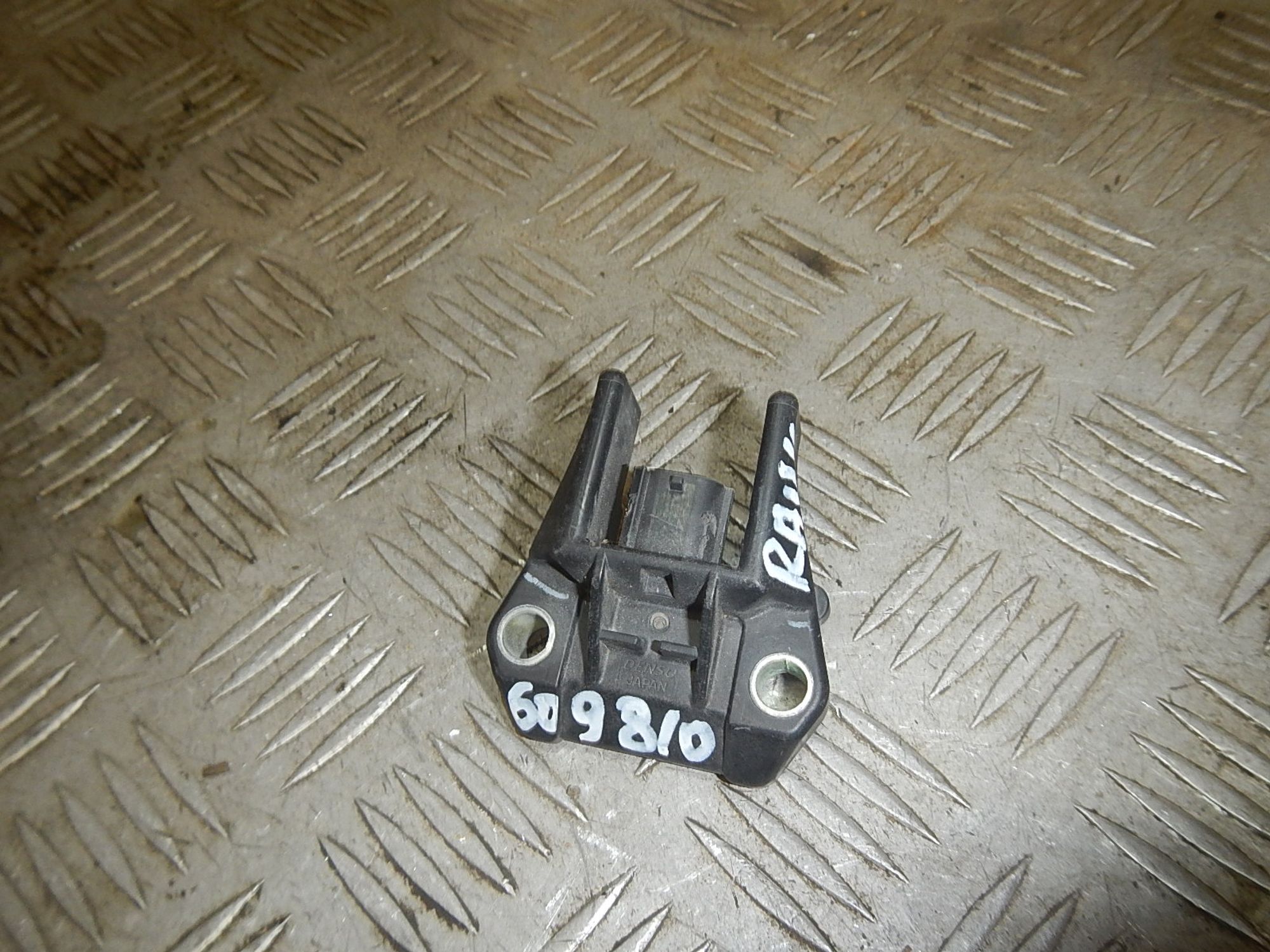 https://ycs.partsauto.market/partsauto-images/thmbs/b135e93f2d106a11df5e4386431c5e55/d2a7e376649155bff1b3beb86454bb61/d31ddc5f4b9c2293ea5bb7ef3f9305e5.jpg