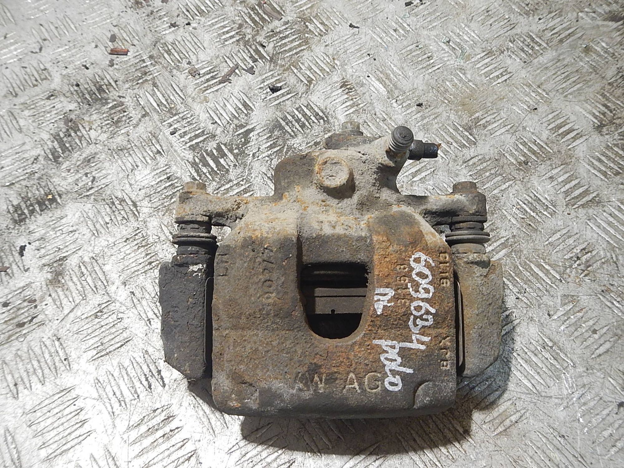 https://ycs.partsauto.market/partsauto-images/thmbs/b135e93f2d106a11df5e4386431c5e55/d6e3fd9f48644f4accfcb6ad97b6d2af/448b269b98e886c3b555072dfc2fd848.jpg