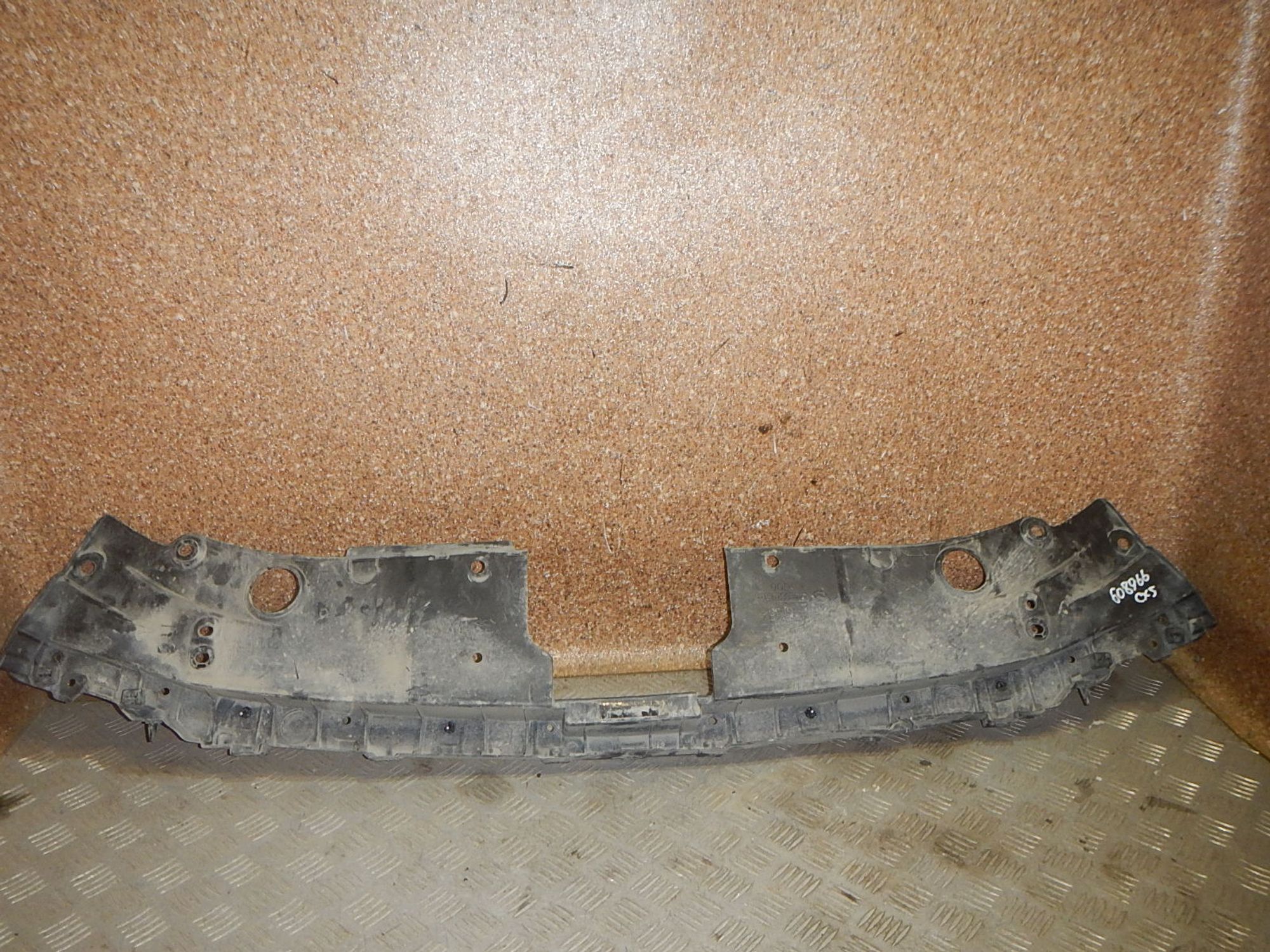 https://ycs.partsauto.market/partsauto-images/thmbs/b135e93f2d106a11df5e4386431c5e55/dc04a427ef9ce977ee6ce110e246d318/2a1e712a550c64aa6dcadbdd8317dc41.jpg