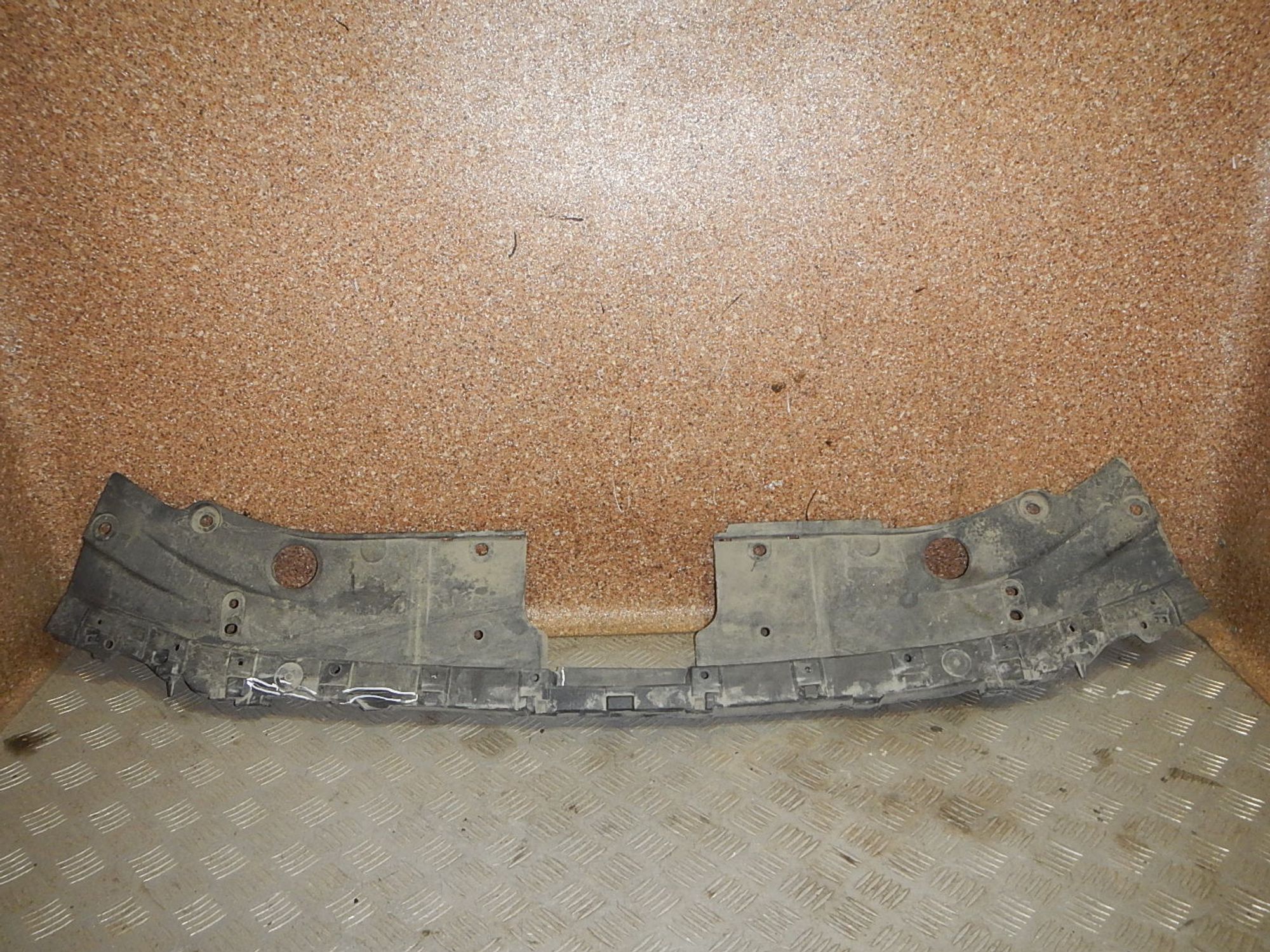 https://ycs.partsauto.market/partsauto-images/thmbs/b135e93f2d106a11df5e4386431c5e55/dc04a427ef9ce977ee6ce110e246d318/b3308a38203ce6e0082f23da66469ce5.jpg