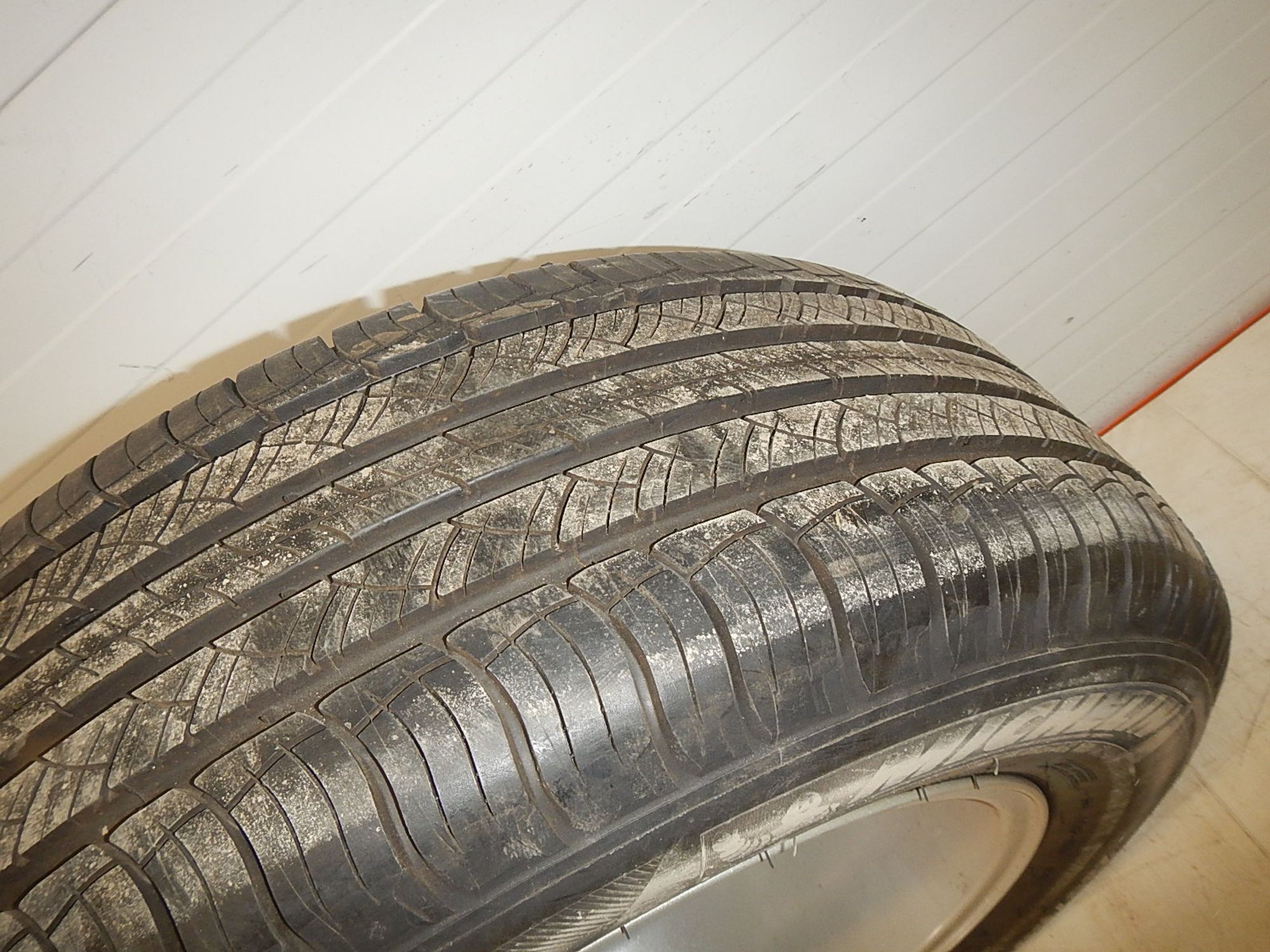 https://ycs.partsauto.market/partsauto-images/thmbs/b135e93f2d106a11df5e4386431c5e55/dd286d8d75da94c8c2b84f539663e40a/4a282334246e774e946fb125d73ad70e.jpg