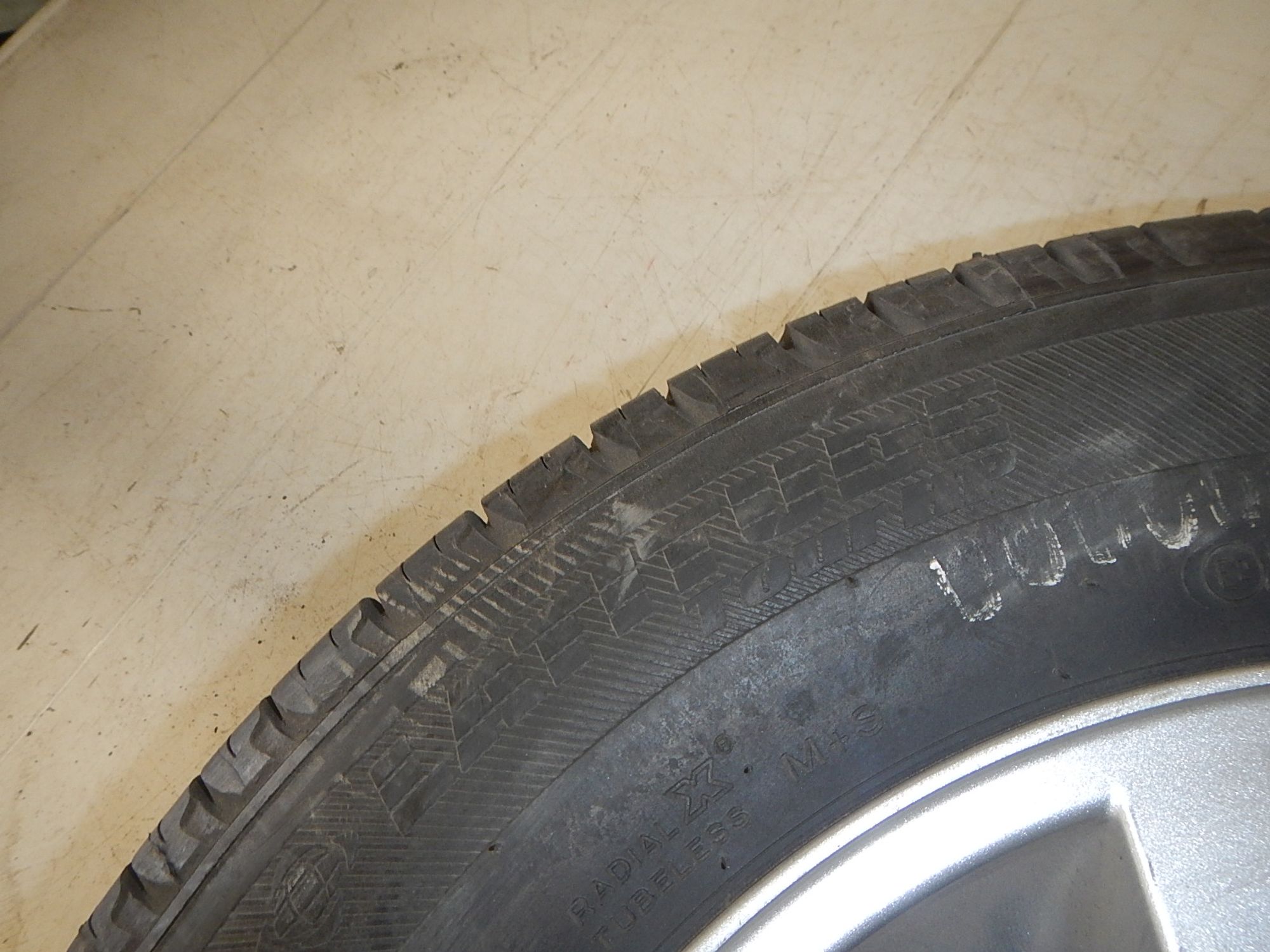 https://ycs.partsauto.market/partsauto-images/thmbs/b135e93f2d106a11df5e4386431c5e55/dd286d8d75da94c8c2b84f539663e40a/d2b23dd28b150b45f4aeaa47377a219a.jpg