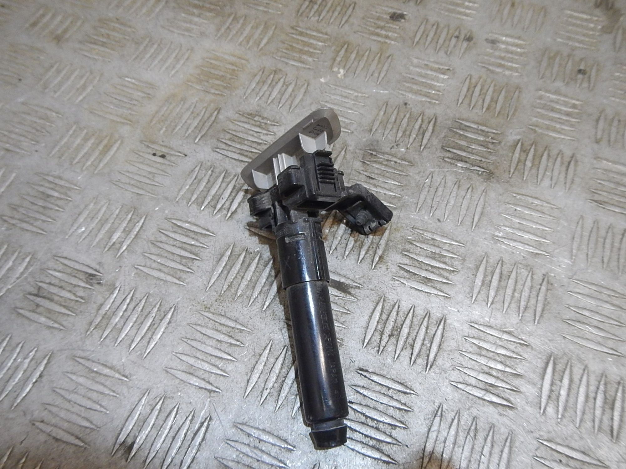 https://ycs.partsauto.market/partsauto-images/thmbs/b135e93f2d106a11df5e4386431c5e55/e07fe0403159cf7fd0abdeb968bb8619/b3c601ee6af9b2353b1b45376c31f8c5.jpg