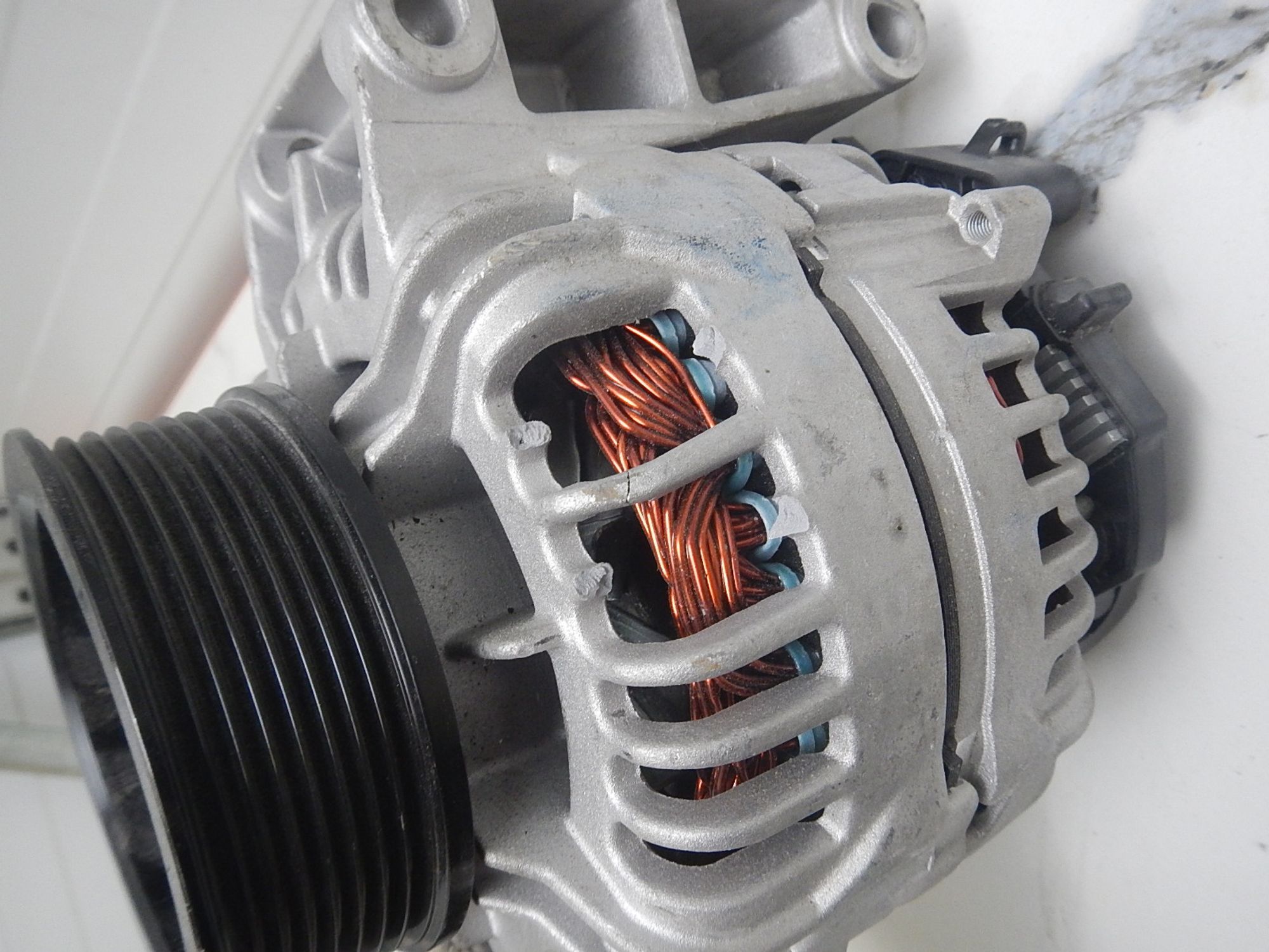 https://ycs.partsauto.market/partsauto-images/thmbs/b135e93f2d106a11df5e4386431c5e55/e37e2e5f4d73358363a133e95f7554fe/ef89760cb26f3377aad6183232ddb9ff.jpg