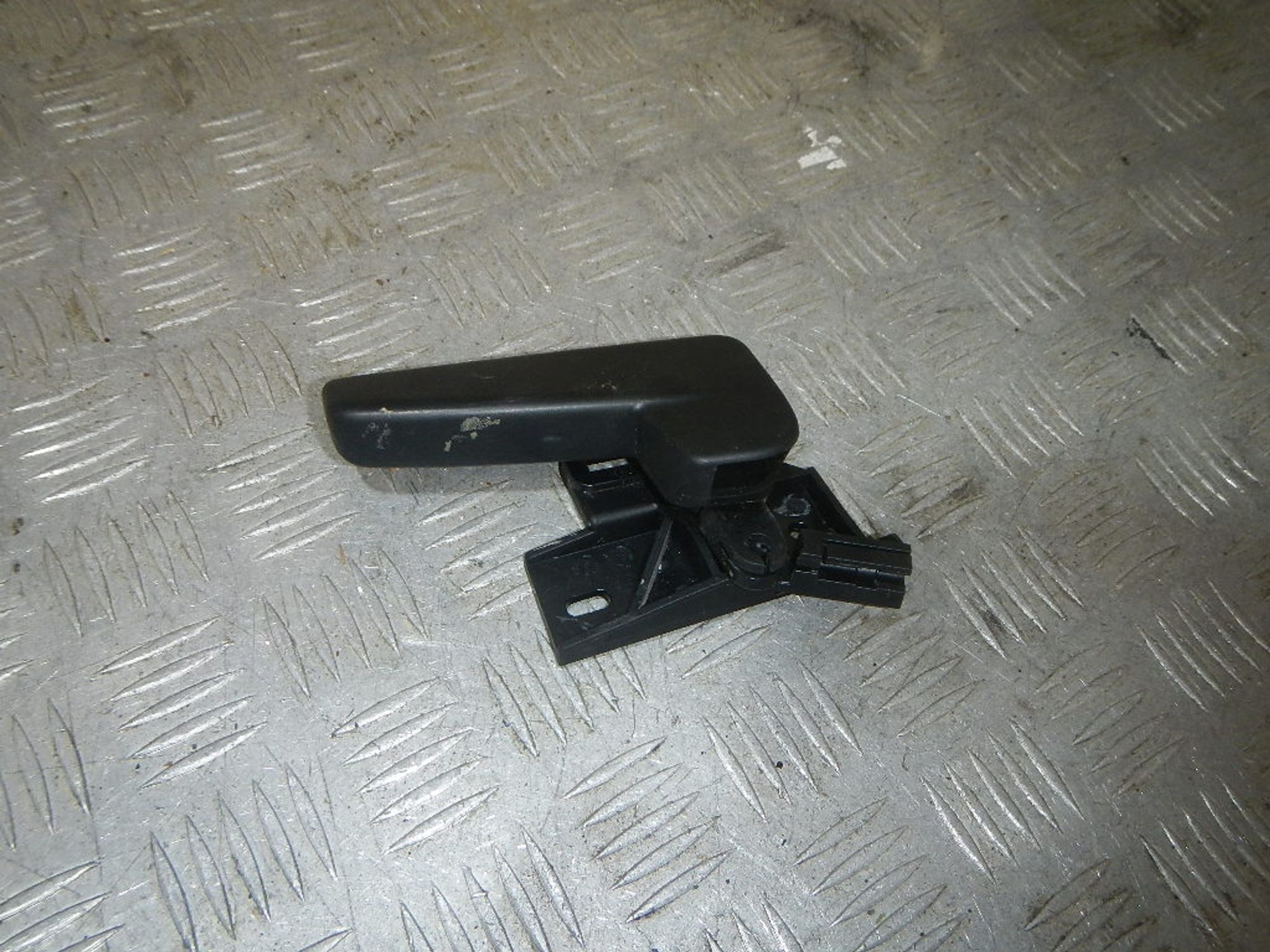 https://ycs.partsauto.market/partsauto-images/thmbs/b135e93f2d106a11df5e4386431c5e55/e93b9a3399950cb43bf788867954fae2/a71ed7eb98d649cd5908d056ead7e109.jpg