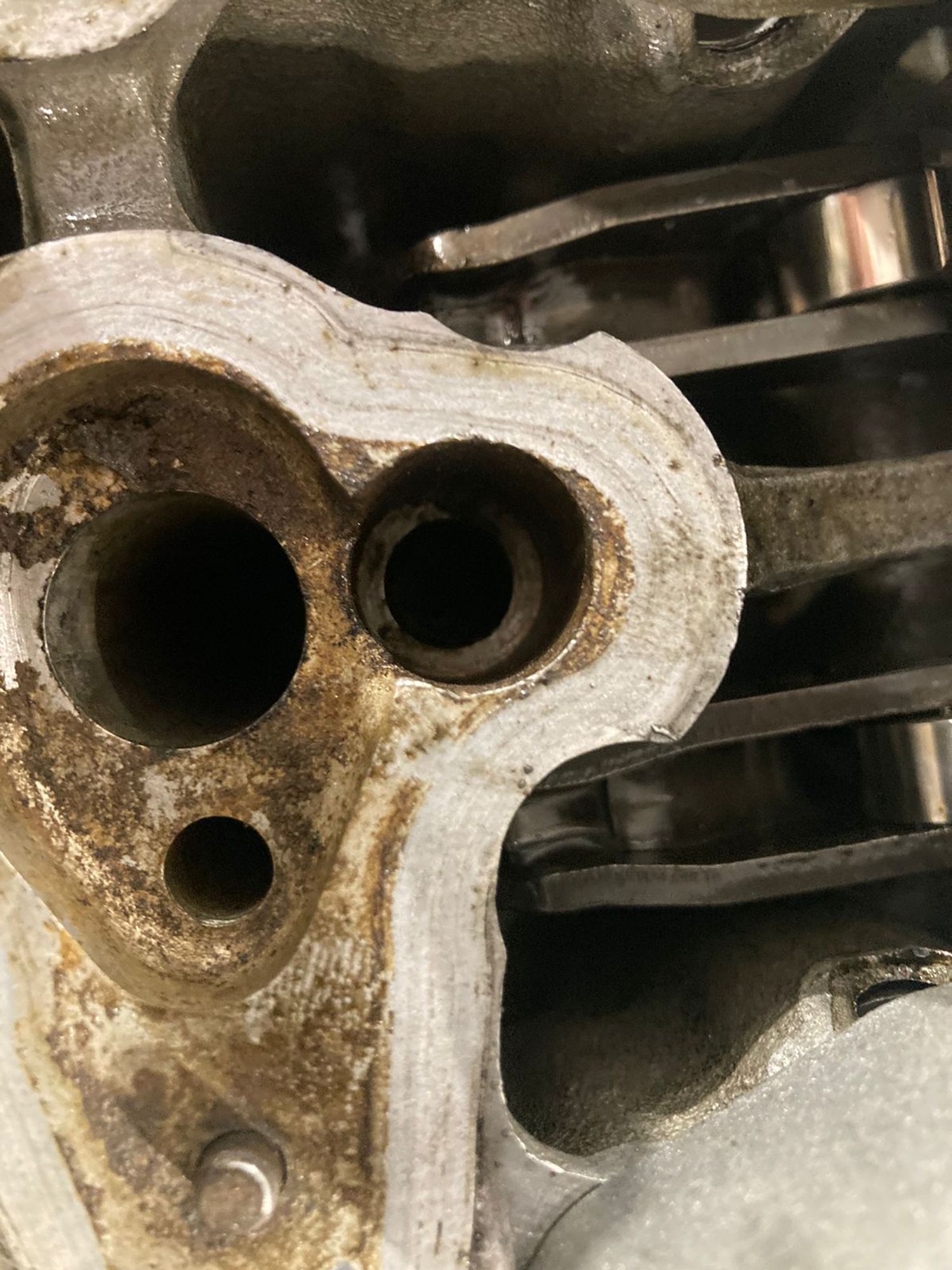 https://ycs.partsauto.market/partsauto-images/thmbs/b135e93f2d106a11df5e4386431c5e55/ec289f4039562451578edd09c5fbe357/8669907e484ffb18ea181f554c754848.jpg