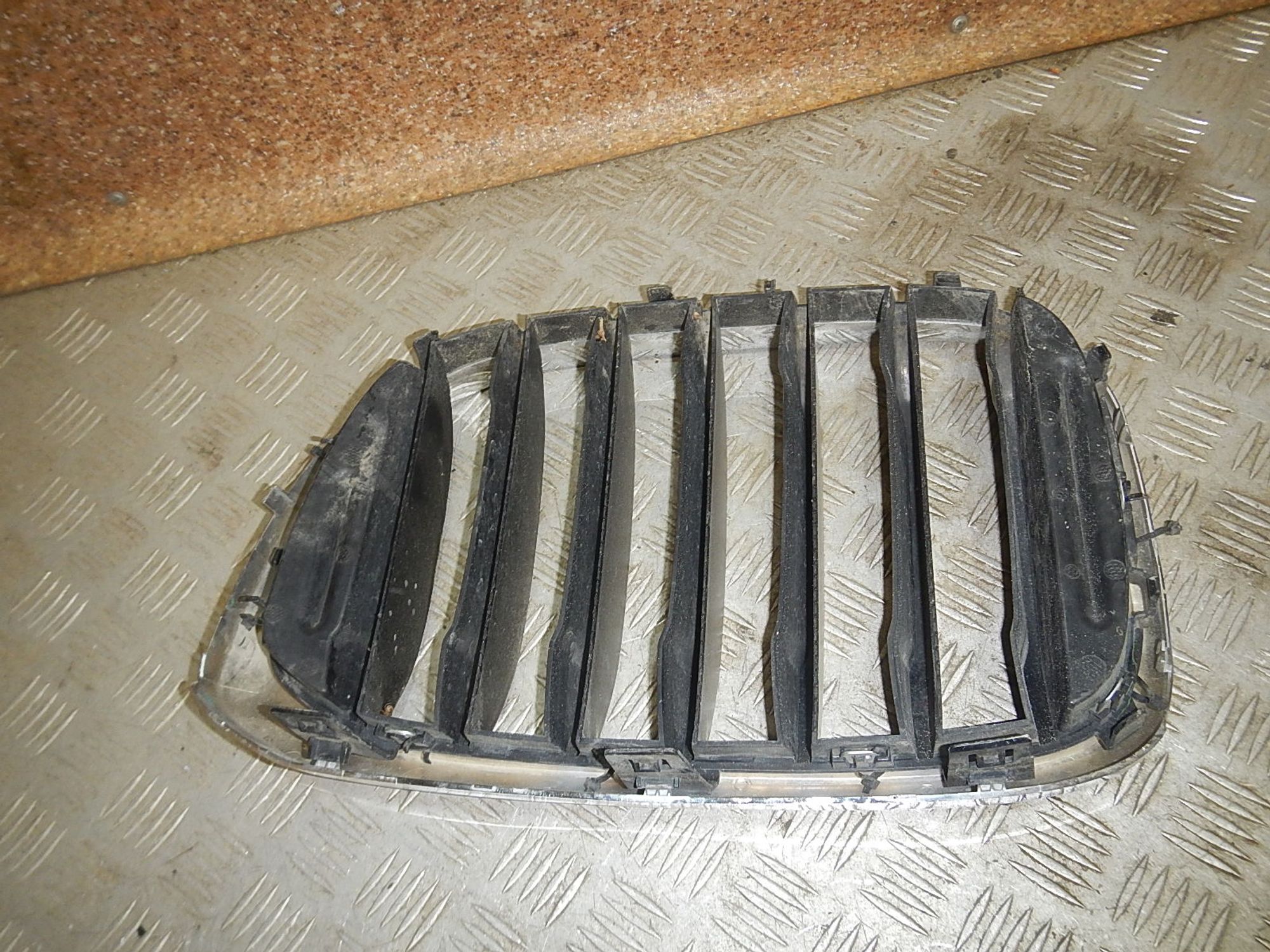 https://ycs.partsauto.market/partsauto-images/thmbs/b135e93f2d106a11df5e4386431c5e55/ee7c2c83d45a8915d4838389df895e15/2a6ed0b32d85293231a221cb61f303fd.jpg