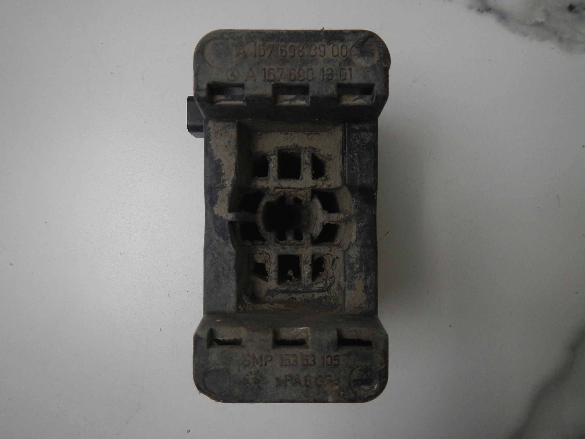 https://ycs.partsauto.market/partsauto-images/thmbs/b135e93f2d106a11df5e4386431c5e55/ef4e212c965aa0369470046ed88973f6/22ba08c6903324ddb08287d4e1e02d36.jpg