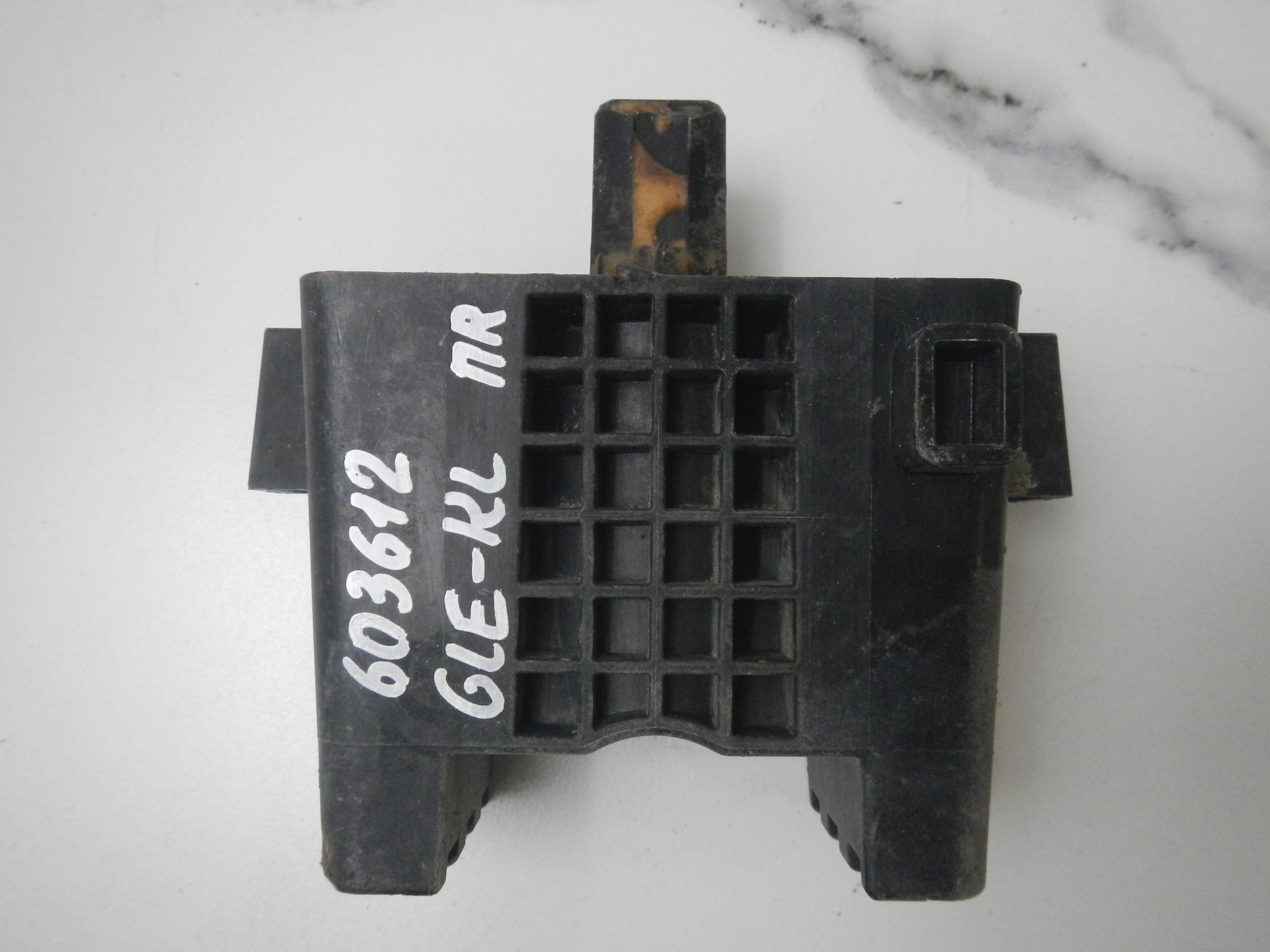 https://ycs.partsauto.market/partsauto-images/thmbs/b135e93f2d106a11df5e4386431c5e55/ef4e212c965aa0369470046ed88973f6/2a6492892351b8081140d2373da36157.jpg