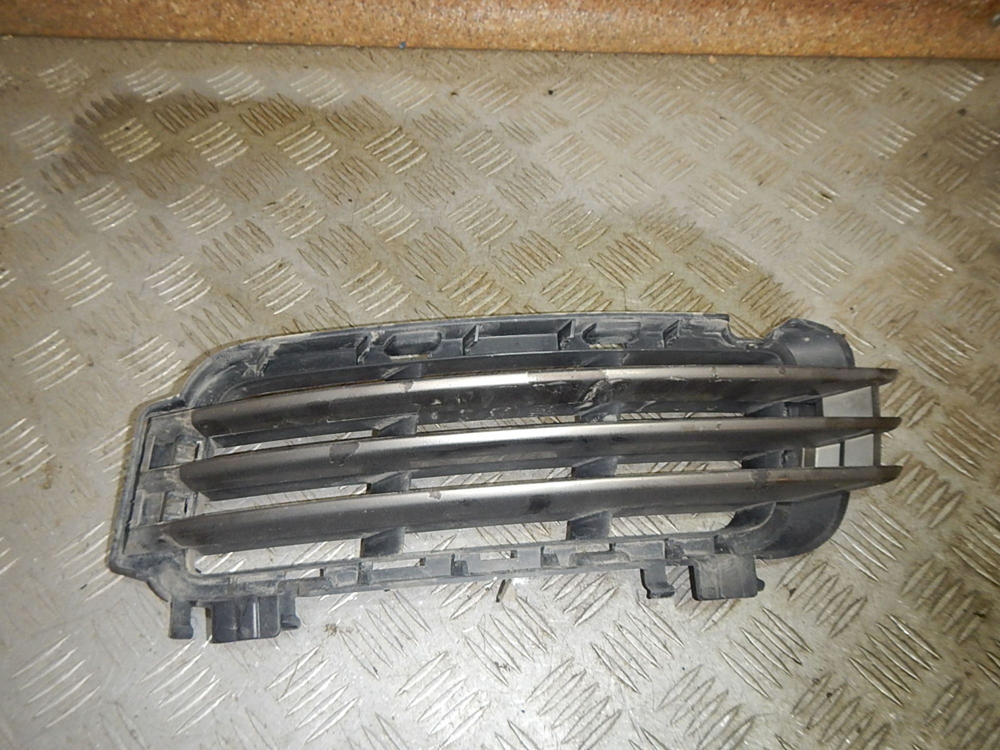 https://ycs.partsauto.market/partsauto-images/thmbs/b135e93f2d106a11df5e4386431c5e55/eff51dca65e2bf53d6936d27b55599b8/be68c0fde16b5c3803d8196b3f57c2b3.jpg