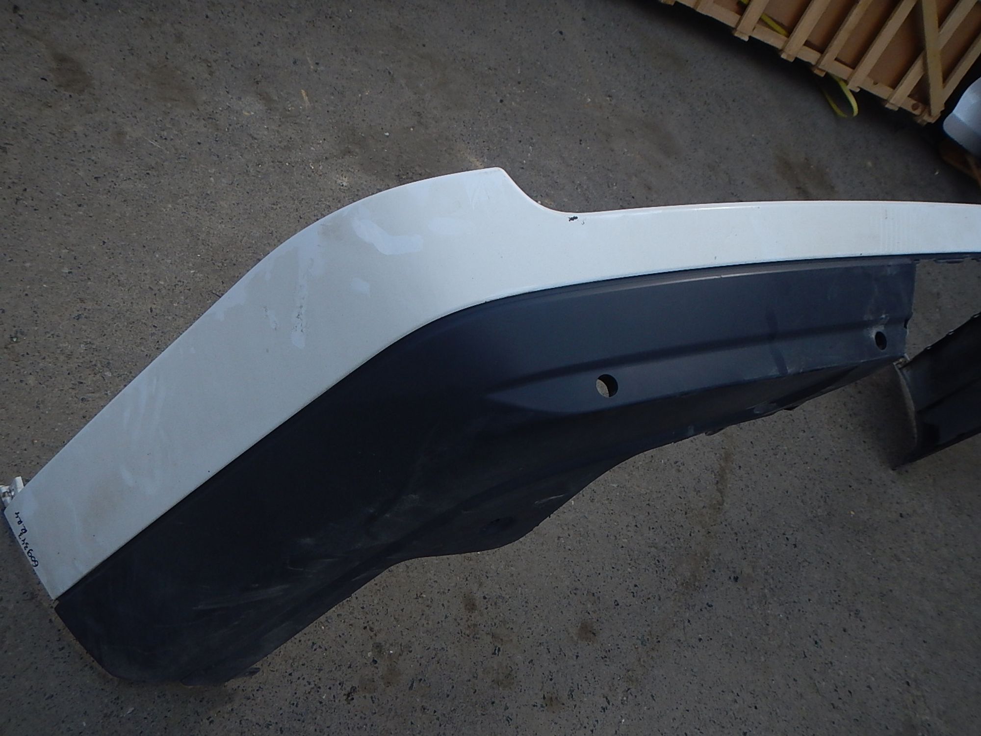 https://ycs.partsauto.market/partsauto-images/thmbs/b135e93f2d106a11df5e4386431c5e55/f2a6a56c309e465225bdc67dba5aae7e/ae08fce40282fe92ed8c3987be2b120a.jpg