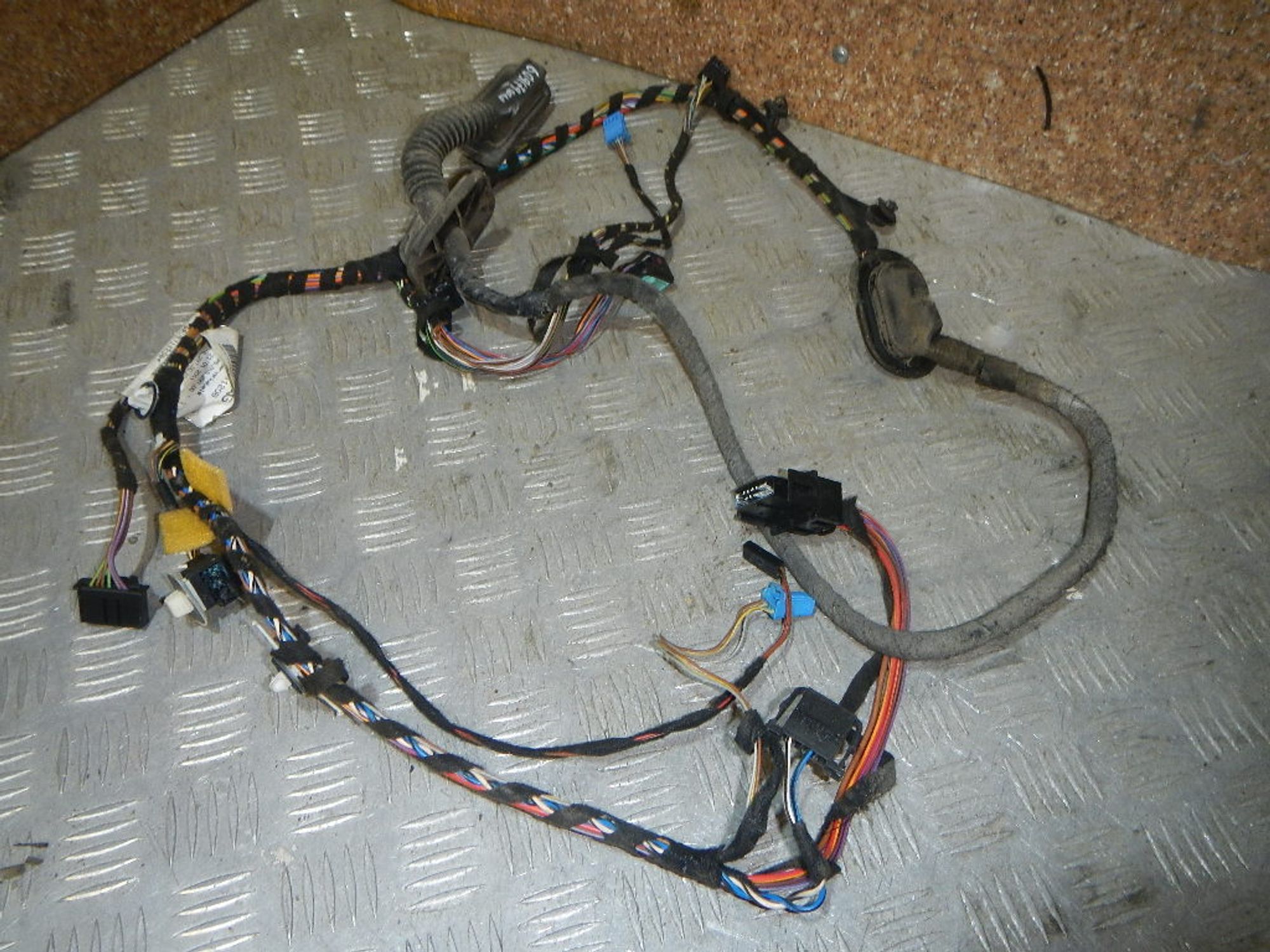 https://ycs.partsauto.market/partsauto-images/thmbs/b135e93f2d106a11df5e4386431c5e55/f925a40257b60e2e012534a7759613c6/4e5310c89b60e983f447794c9817e8bf.jpg