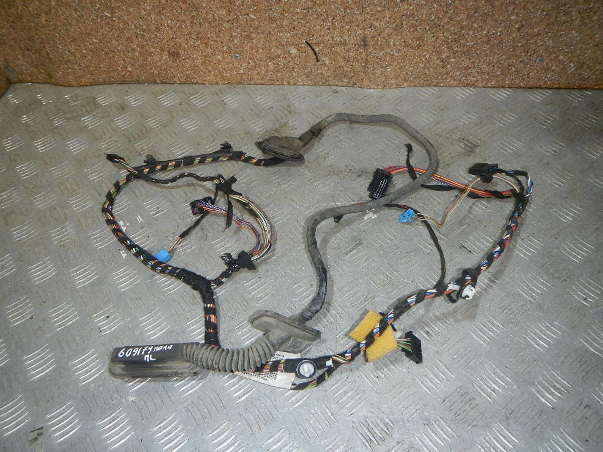 https://ycs.partsauto.market/partsauto-images/thmbs/b135e93f2d106a11df5e4386431c5e55/f925a40257b60e2e012534a7759613c6/f2cfe69e21d8725f064a2ae40f8ec3ce.jpg