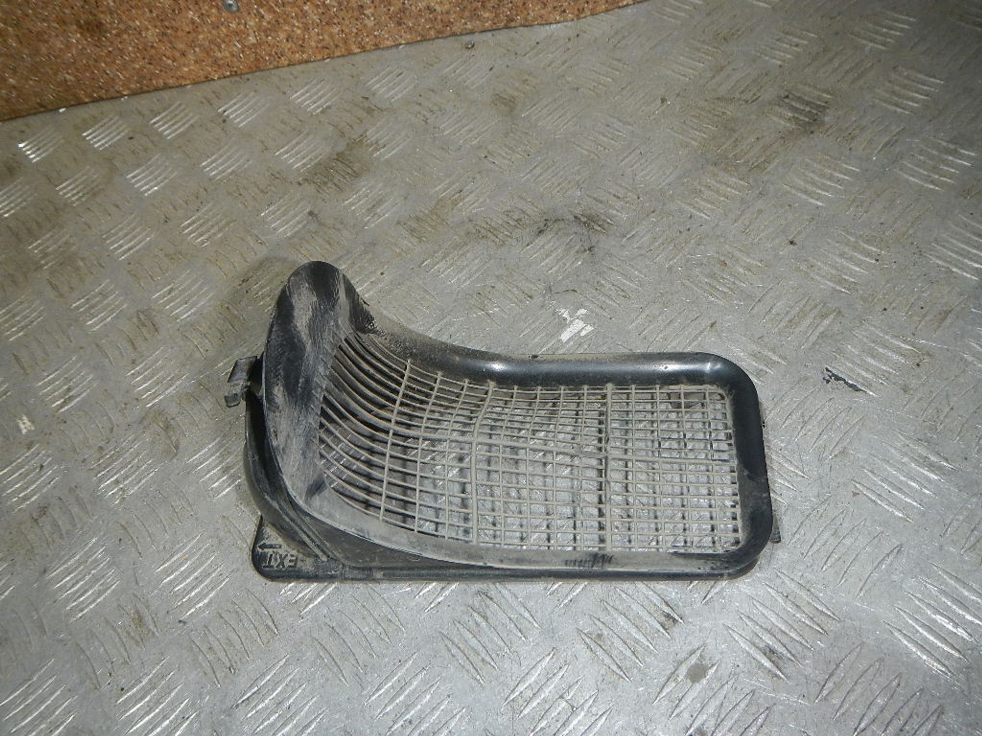 https://ycs.partsauto.market/partsauto-images/thmbs/b135e93f2d106a11df5e4386431c5e55/fbc2a36a9d61deab8af9d35ecff98ce4/b9f949f4615a9f4f5342aa6744a34237.jpg