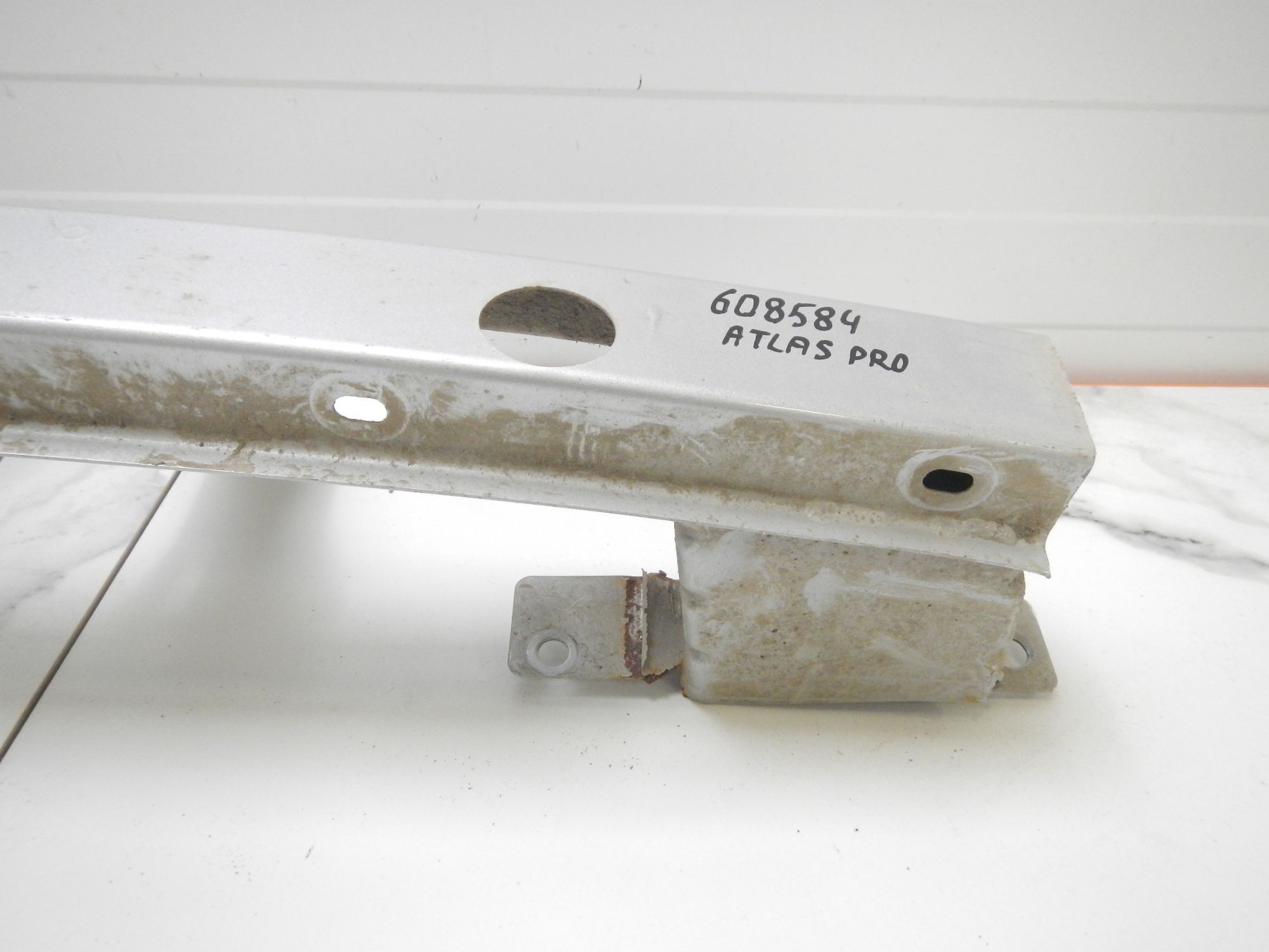 https://ycs.partsauto.market/partsauto-images/thmbs/b135e93f2d106a11df5e4386431c5e55/ffd587648af2cf045c72b459b47dbf87/349749f2fc8379a65b55a8c71a3c4e92.jpg