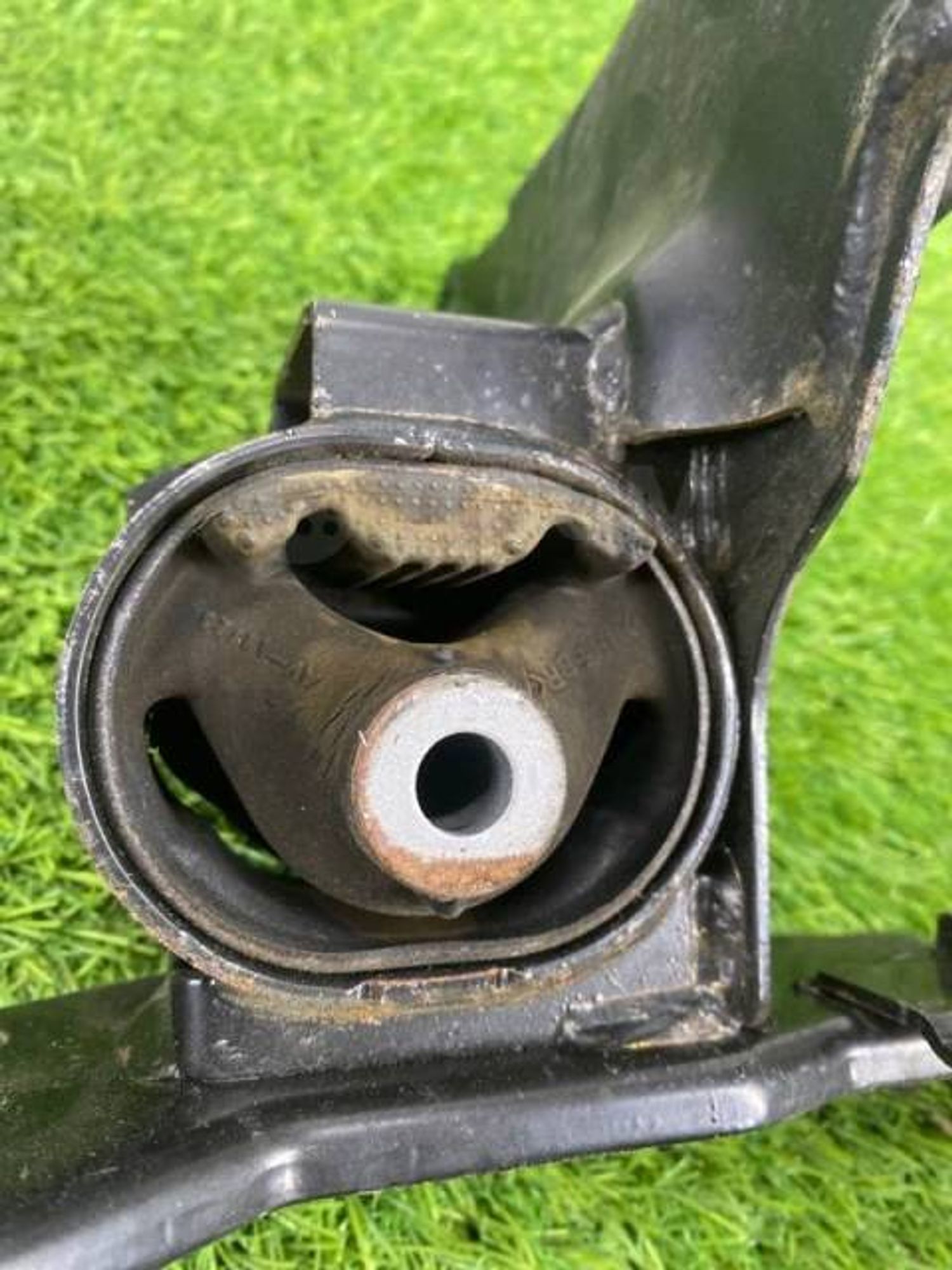 https://ycs.partsauto.market/partsauto-images/thmbs/c3f37c53c3f26218694e162feb13d3cb/4679d42c6a11b15ed01d2a69cea4ccd4/a5b7b6f73ba51a4f5785b308a5cfb797.jpg