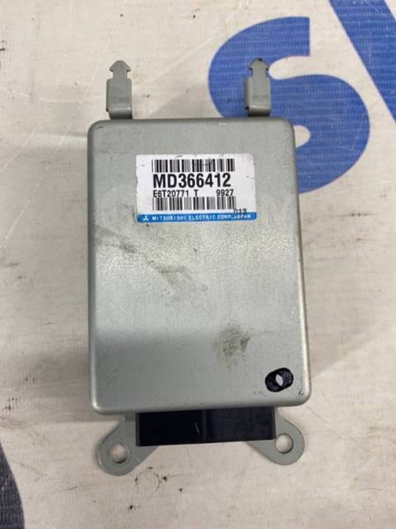 https://ycs.partsauto.market/partsauto-images/thmbs/c3f37c53c3f26218694e162feb13d3cb/7c67def516c2f63d805576d5202a638b/aabff39700ec452704948e827ee9332d.jpg