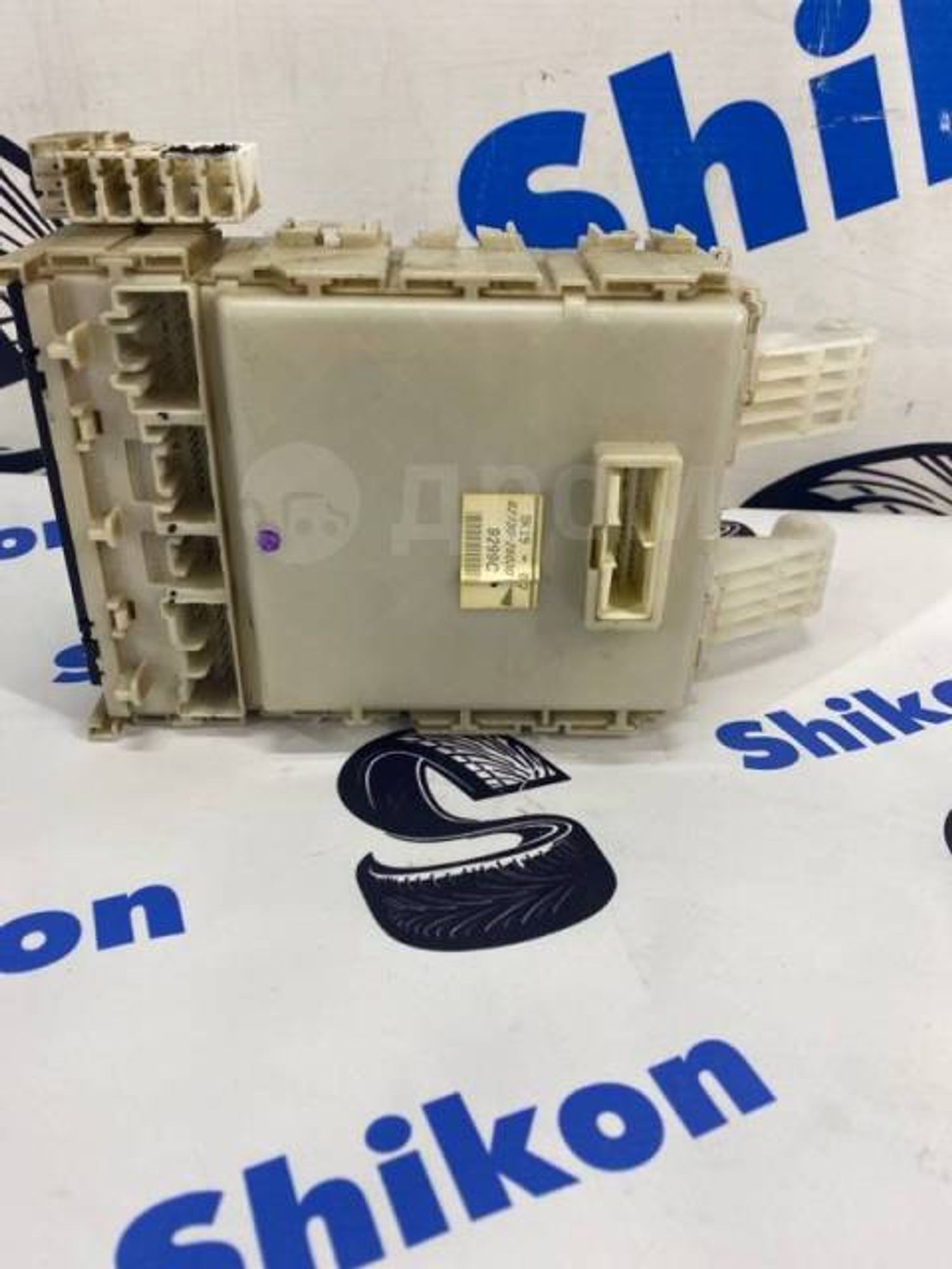 https://ycs.partsauto.market/partsauto-images/thmbs/c3f37c53c3f26218694e162feb13d3cb/8650aef390eef4e8e4bc0db7ca5d219c/e44cad665d5ce018c2d458174cb8c165.jpg