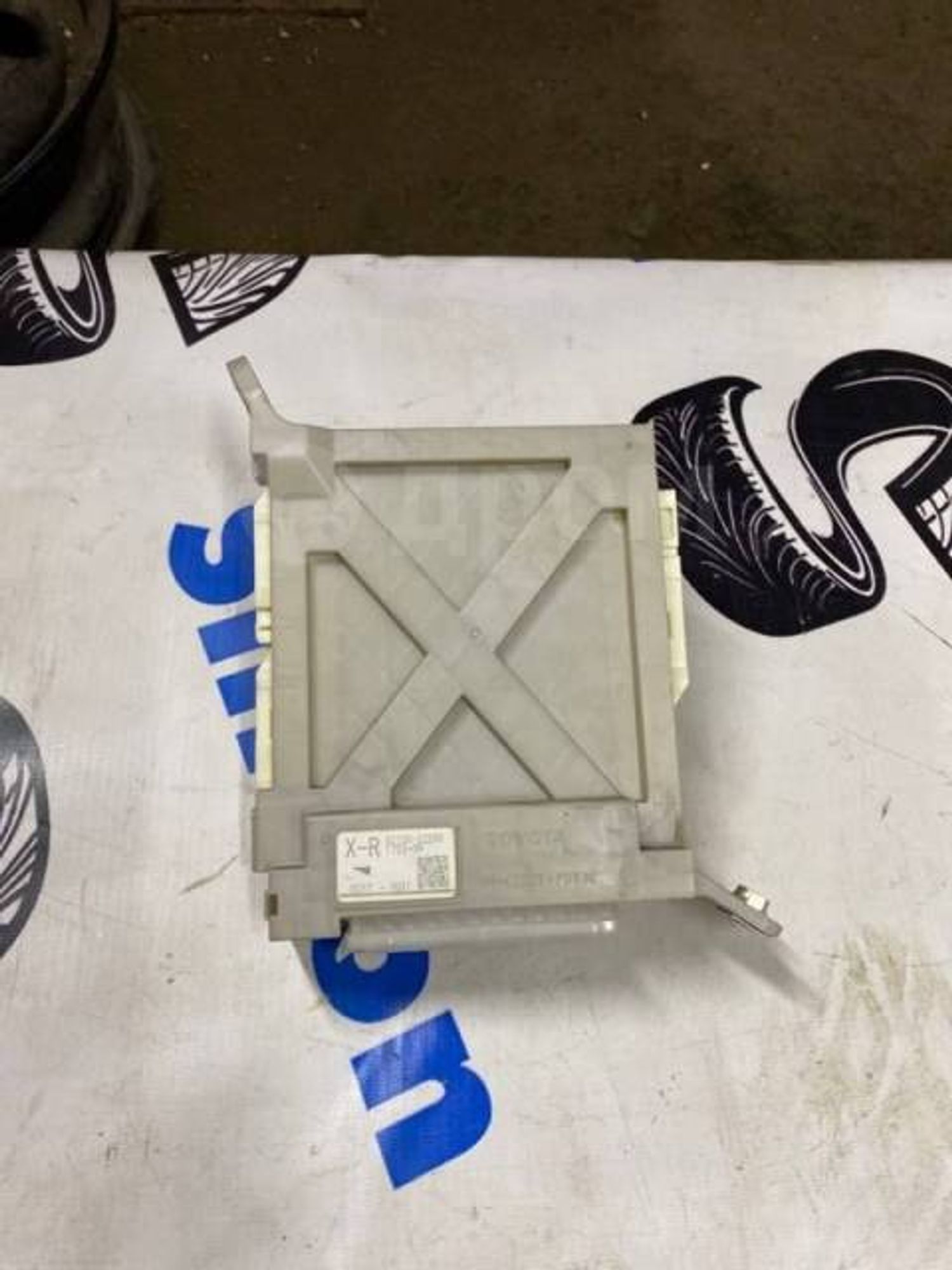 https://ycs.partsauto.market/partsauto-images/thmbs/c3f37c53c3f26218694e162feb13d3cb/a95e93f9f19ffdf0e81f25c1b131cd2e/a6657becc5ca762ad2092ef3cc4e80df.jpg