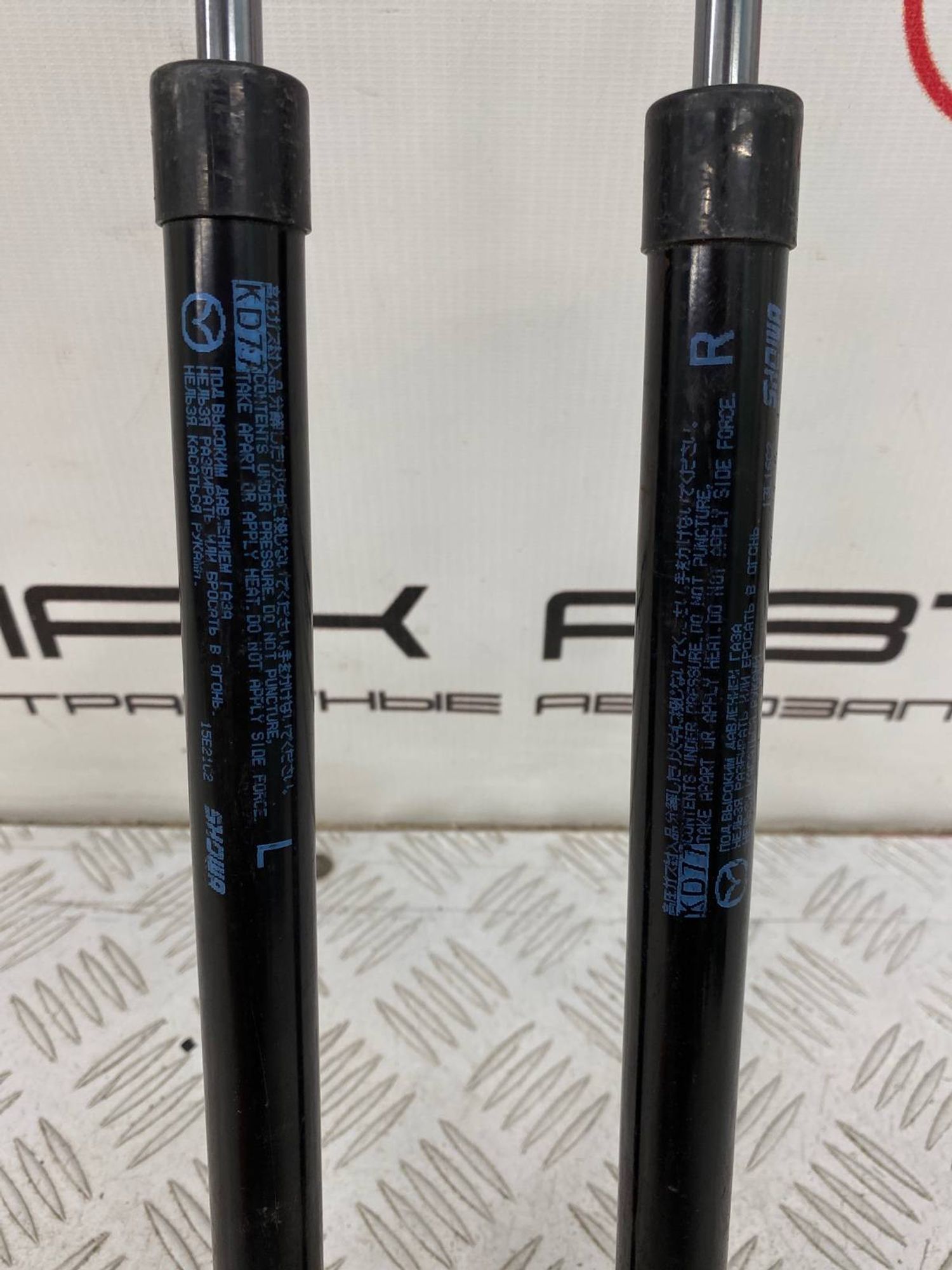 Б/У амортизатор багажника (газлифт, опора) задний, 1520 рублей, Краснодар