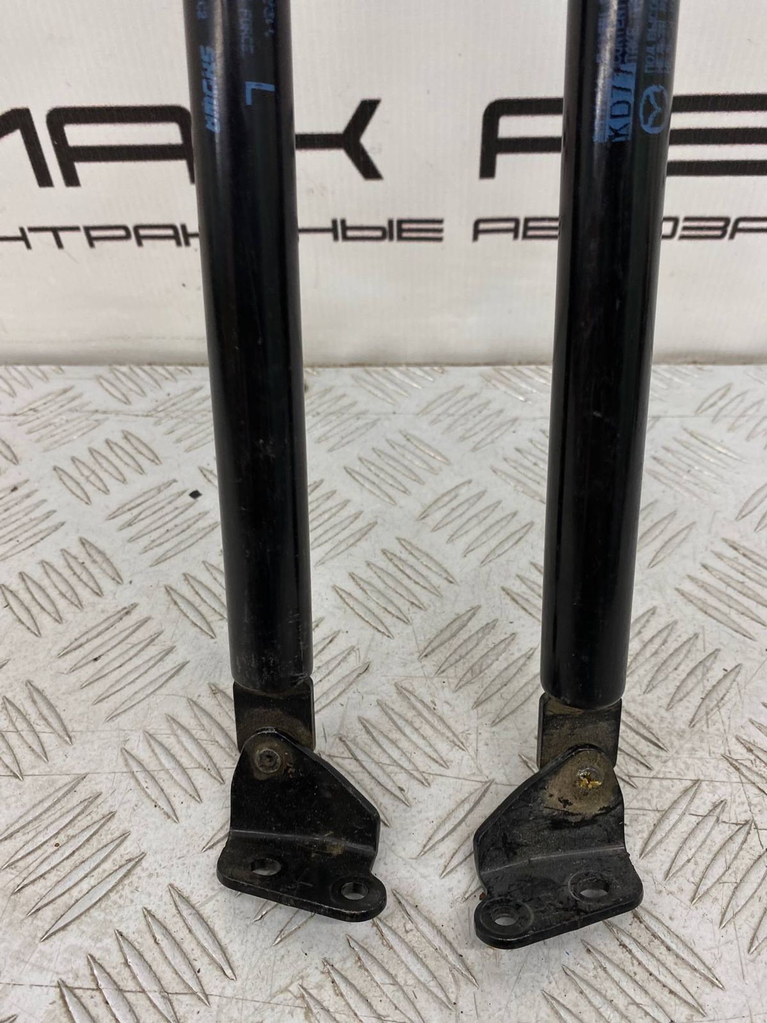 Б/У амортизатор багажника (газлифт, опора) задний, 1520 рублей, Краснодар