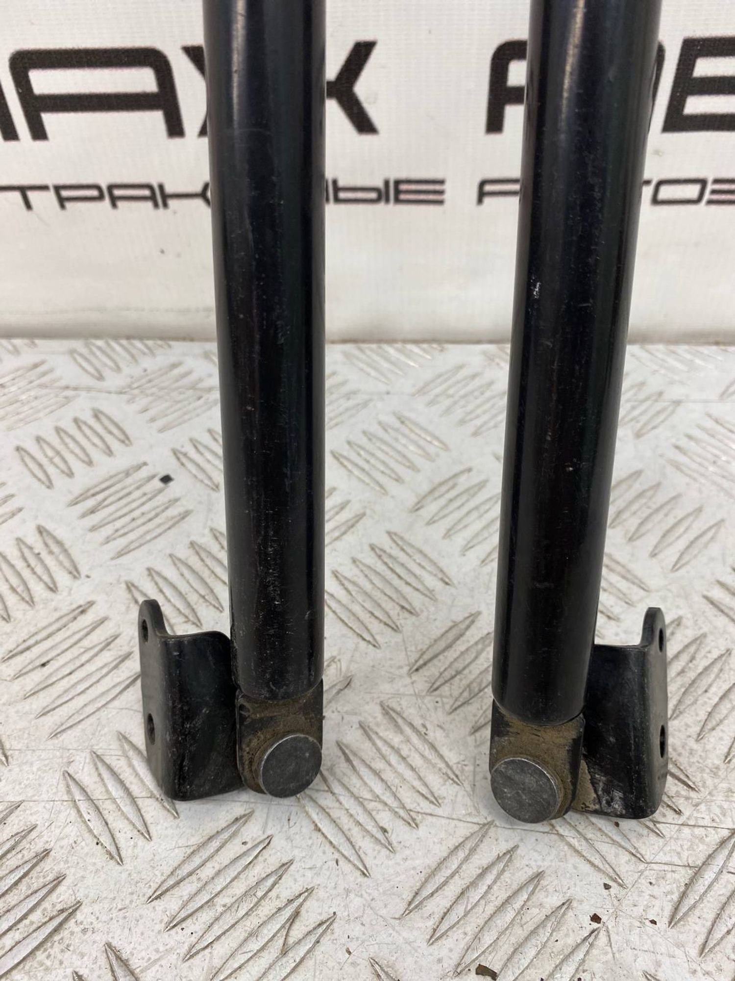 Б/У амортизатор багажника (газлифт, опора) задний, 1520 рублей, Краснодар