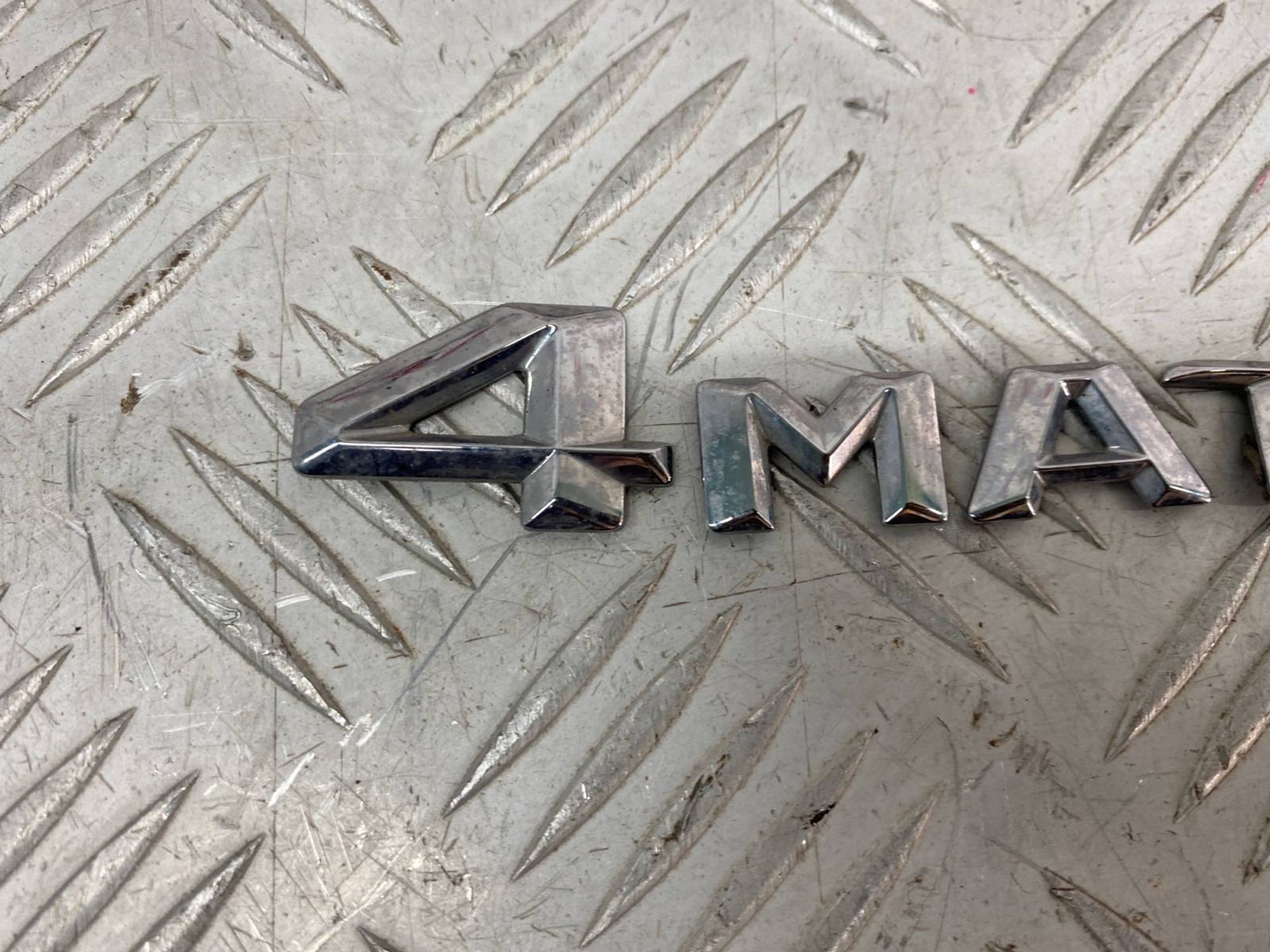 Б/У эмблема ( шильдик, значок ) задний Mercedes, 720 рублей, Краснодар