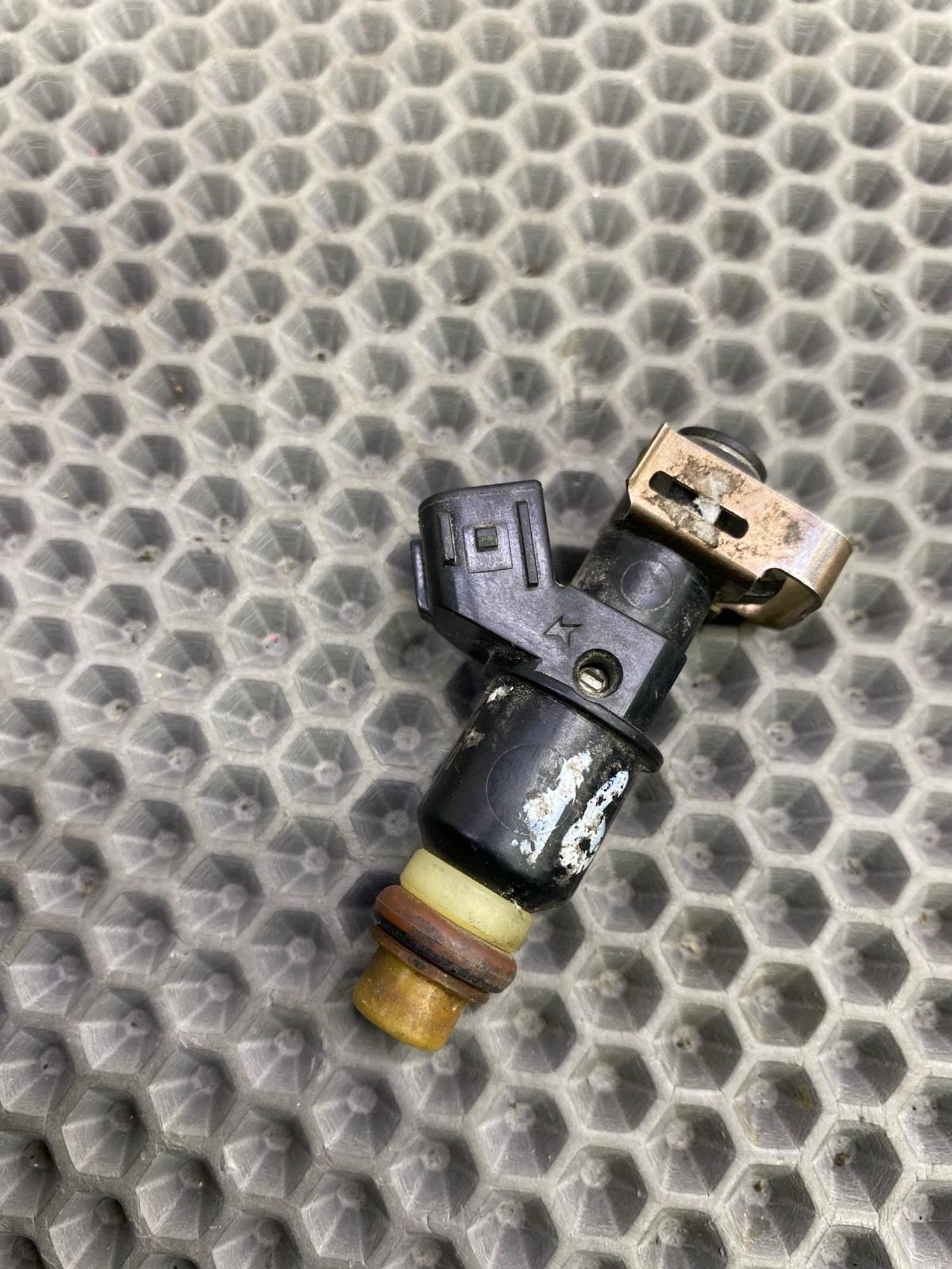 Б/У Форсунка топливная Honda Fit GD1 2005, 590 рублей, Краснодар