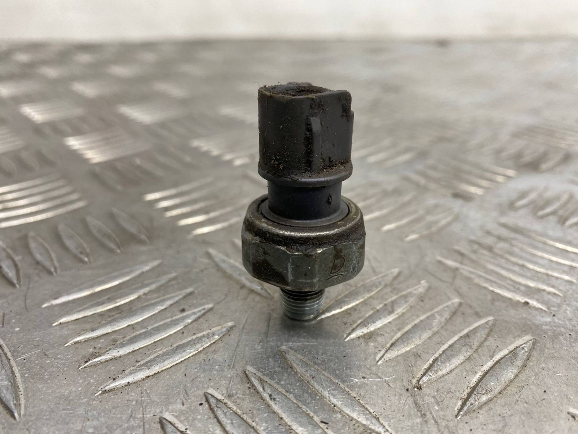 Б/У Датчик давления масла (Двигателя) Subaru, 320 рублей, Краснодар