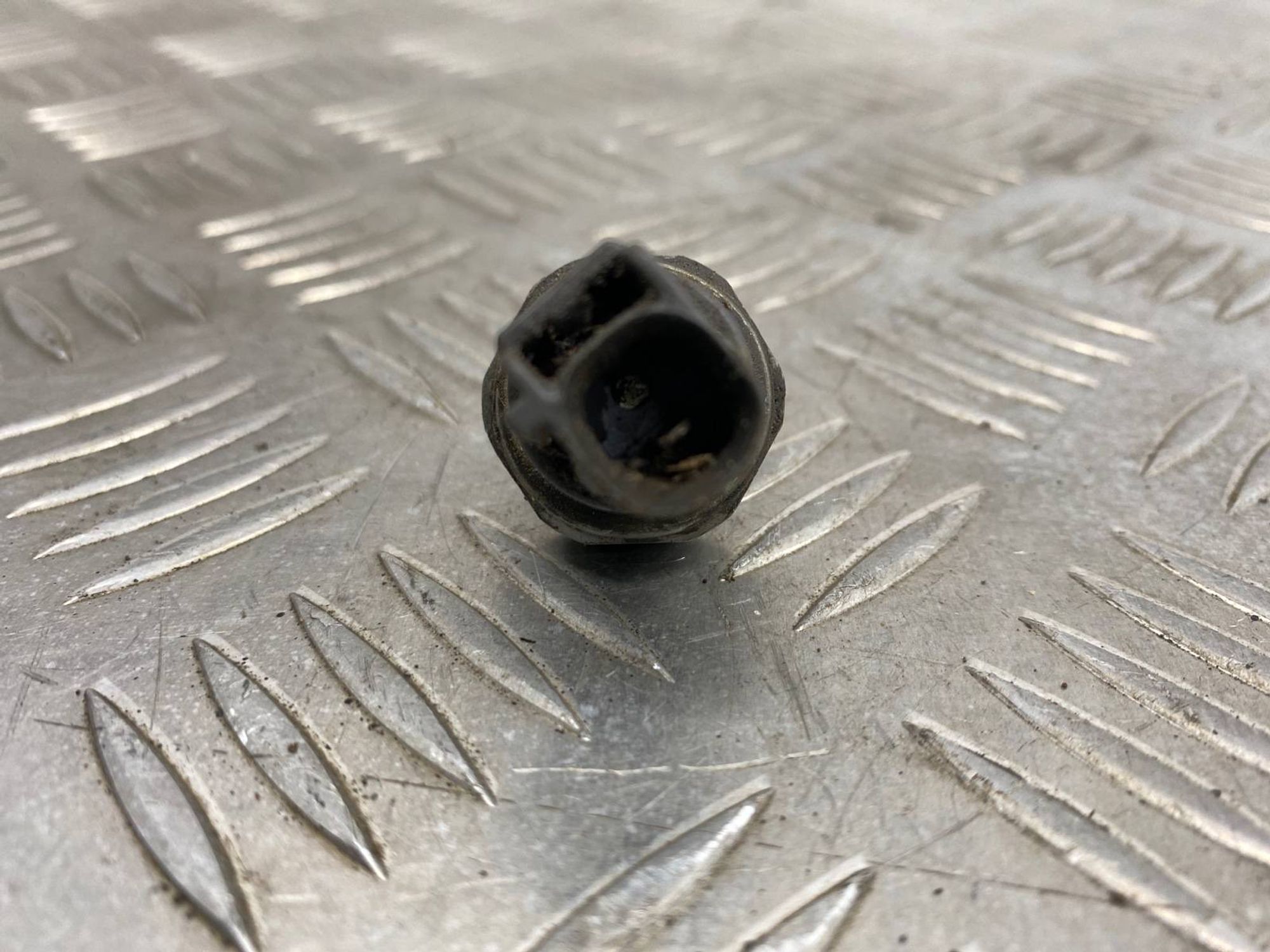 Б/У Датчик давления масла (Двигателя) Subaru, 320 рублей, Краснодар