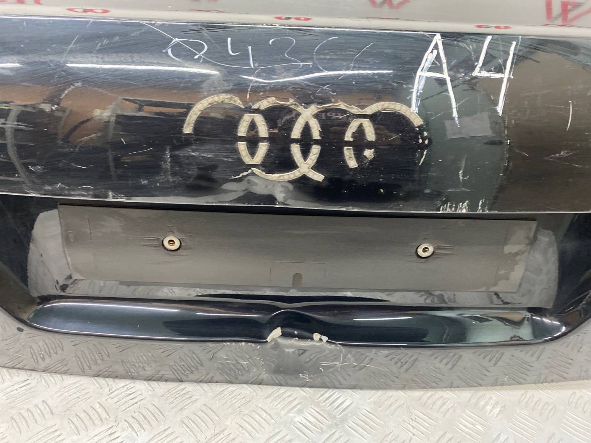 Крышка багажника Audi A6 C6 AKE 2010, 3990 рублей, Краснодар