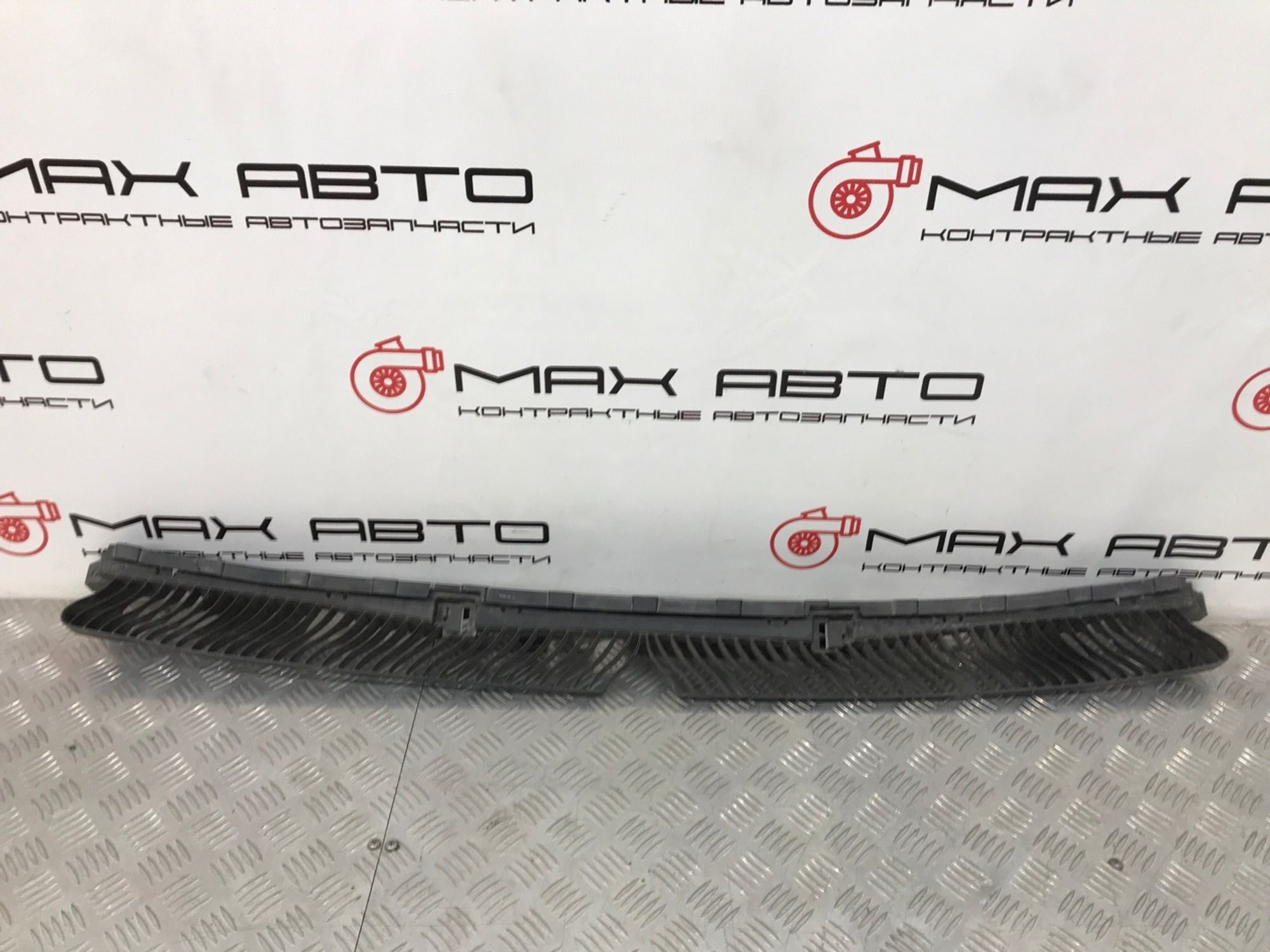 Б/У направляющая заднего бампера Volkswagen Tiguan 2 BT1 2016, 990 рублей, Краснодар