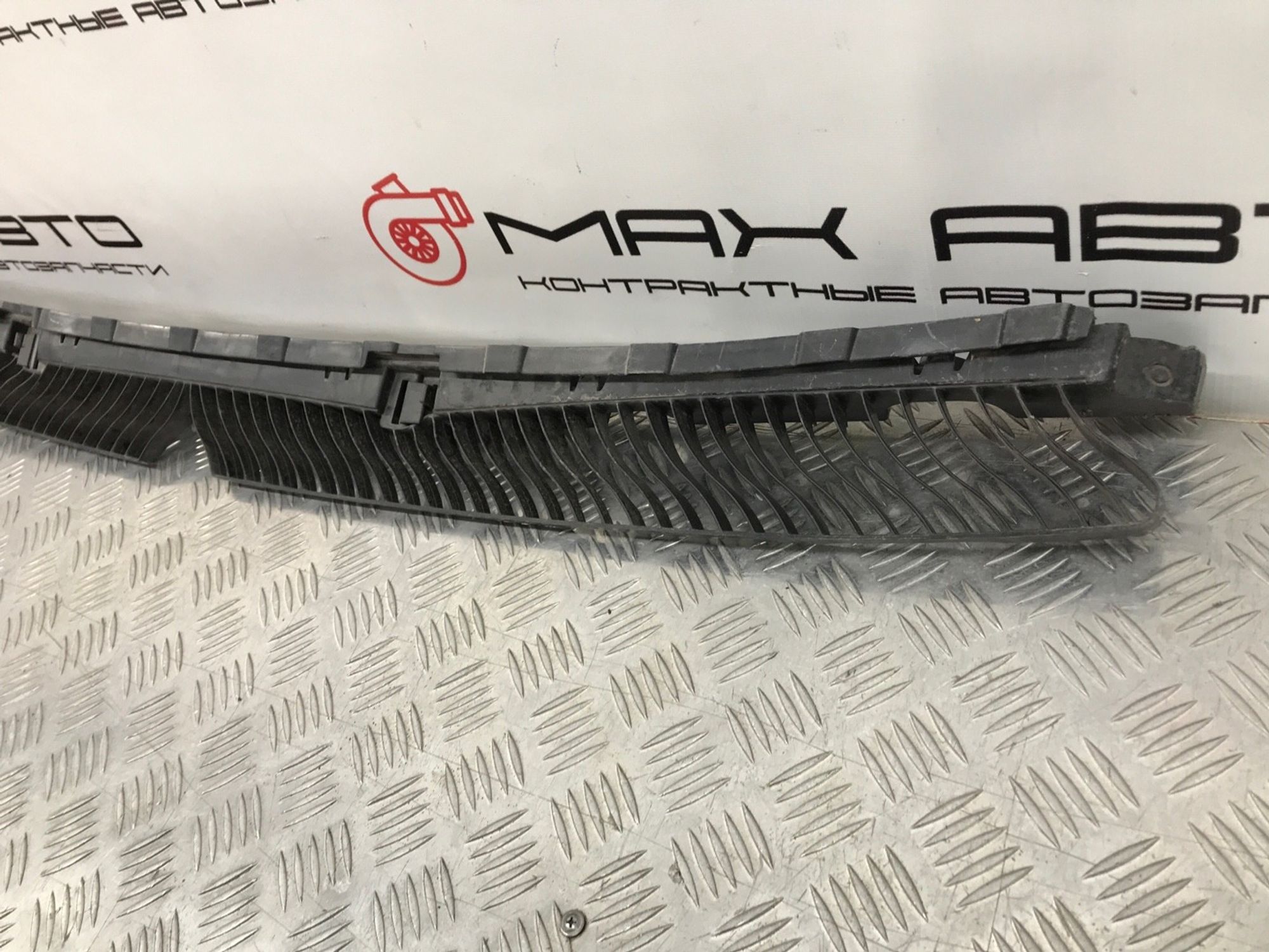 Б/У направляющая заднего бампера Volkswagen Tiguan 2 BT1 2016, 990 рублей, Краснодар