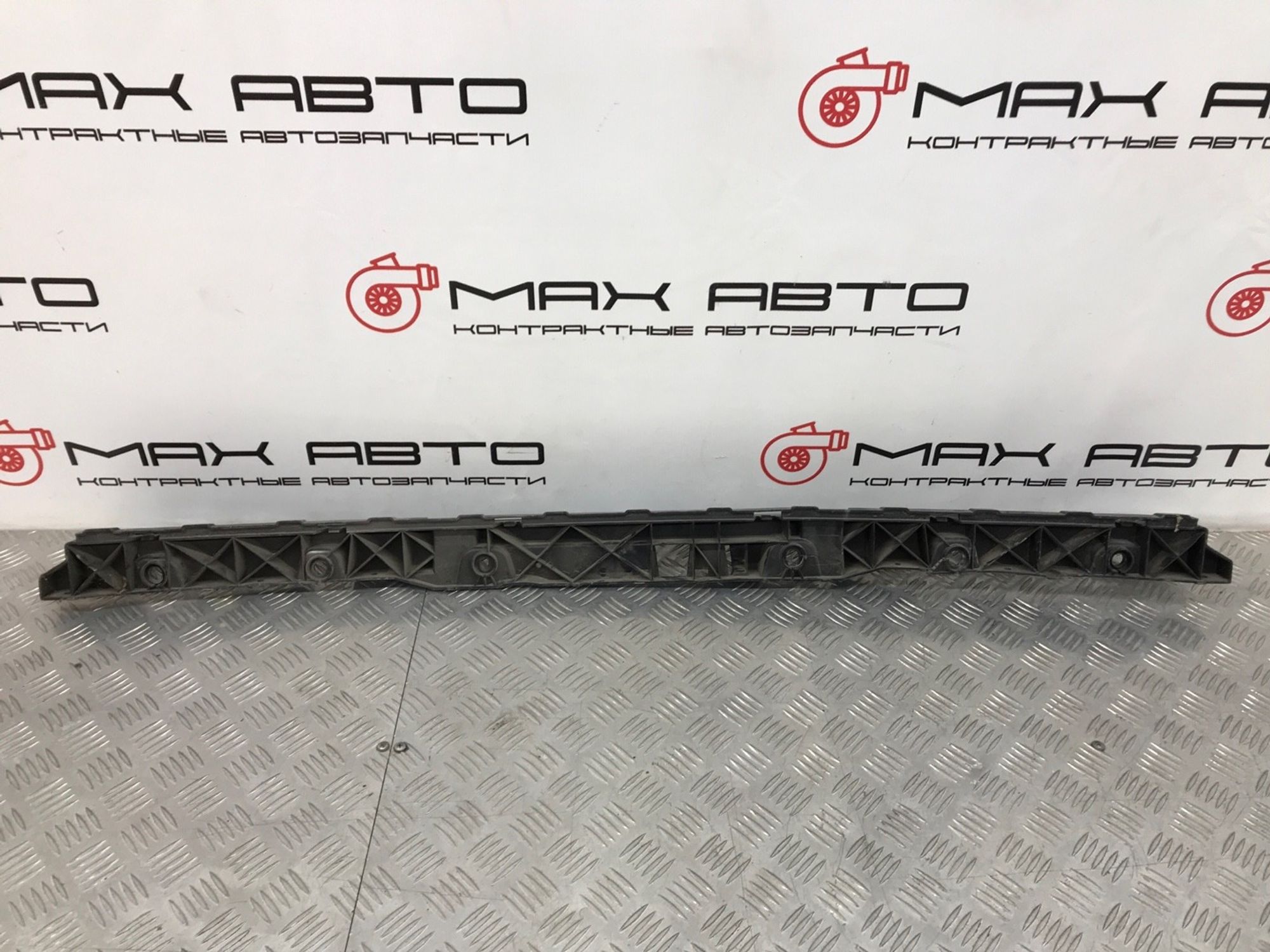 Б/У направляющая заднего бампера Volkswagen Tiguan 2 BT1 2016, 990 рублей, Краснодар