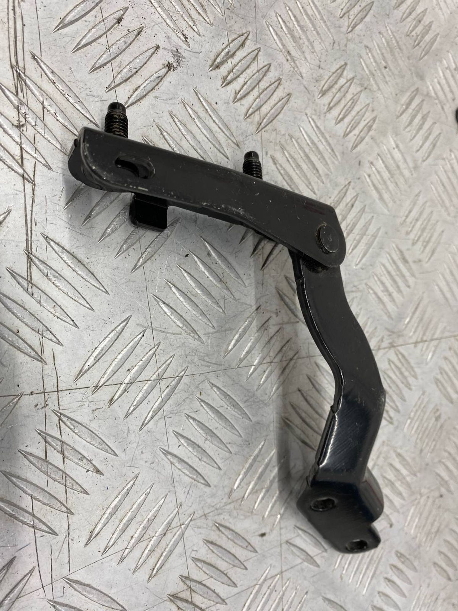 Б/У петля крышки багажника задний левый Nissan, 1520 рублей, Краснодар