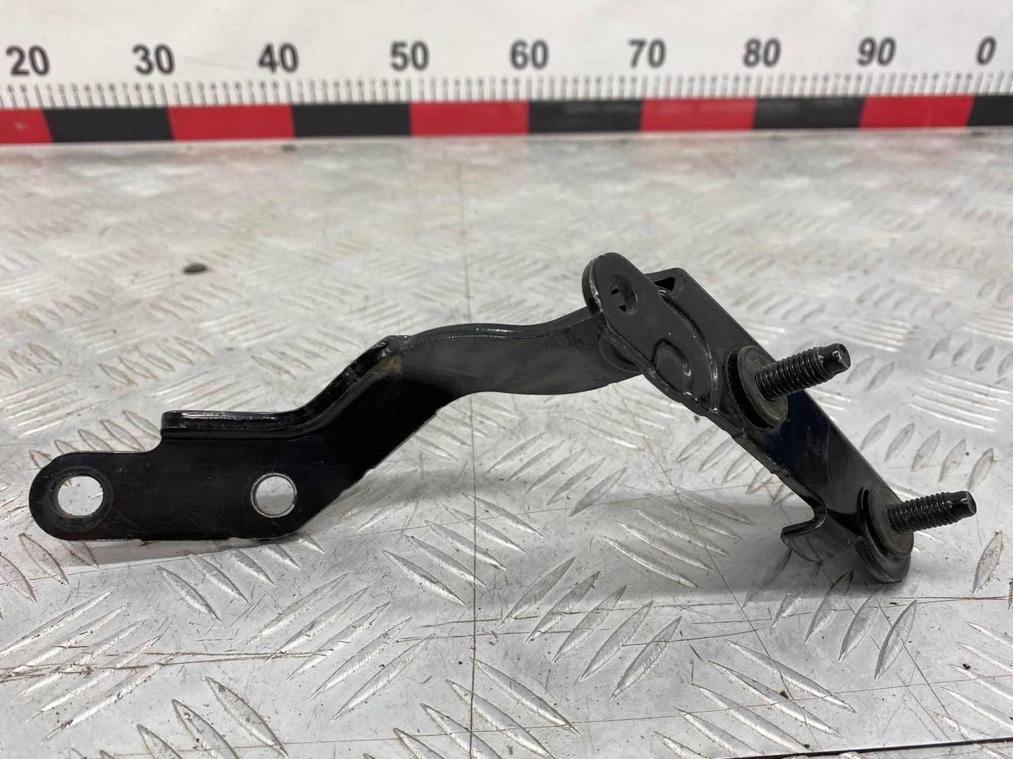 Б/У петля крышки багажника задний левый Nissan, 1520 рублей, Краснодар