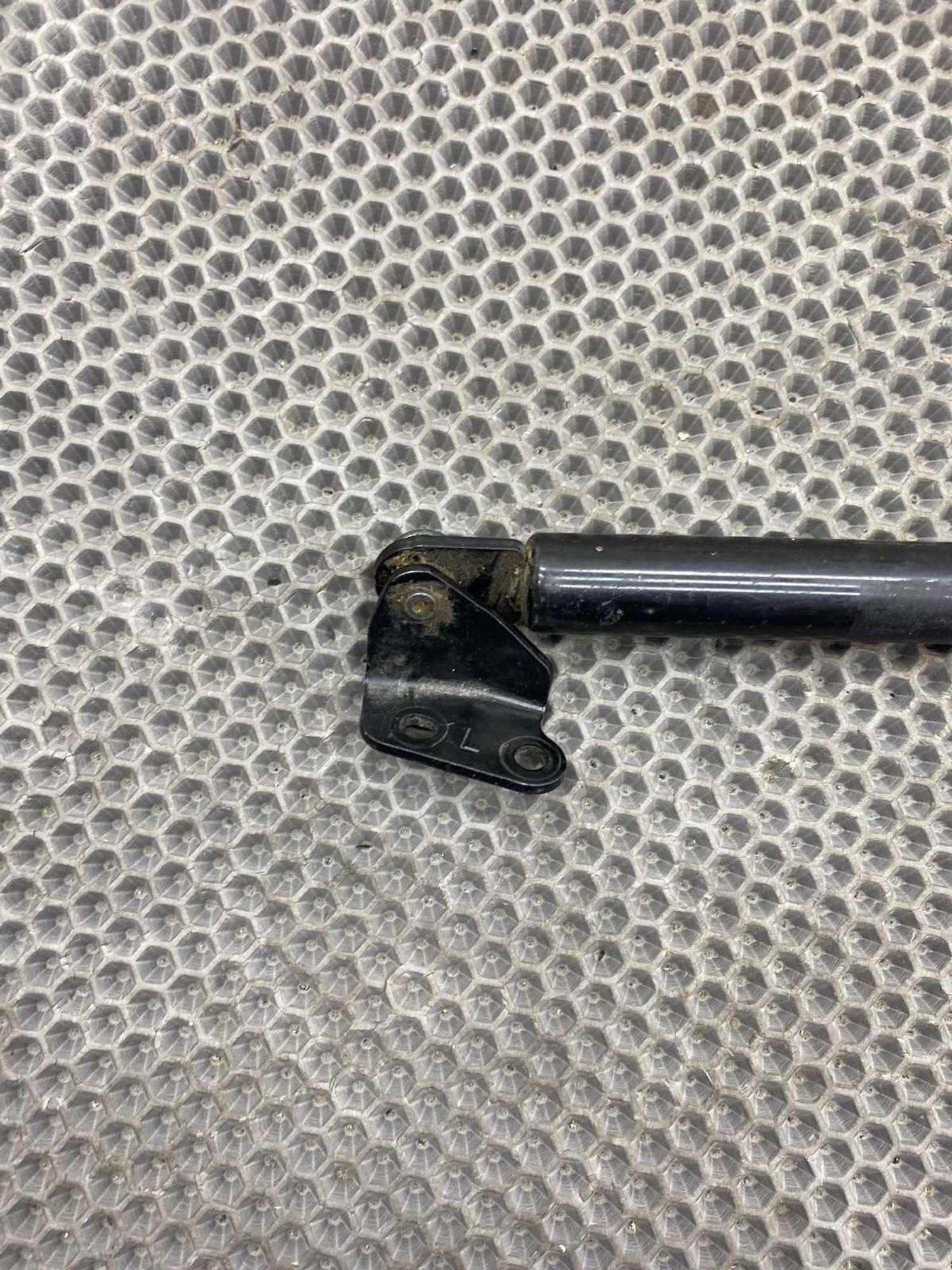 Амортизатор крышки багажника Mazda Cx-5 KE PEVPS 2012, 990 рублей, Краснодар