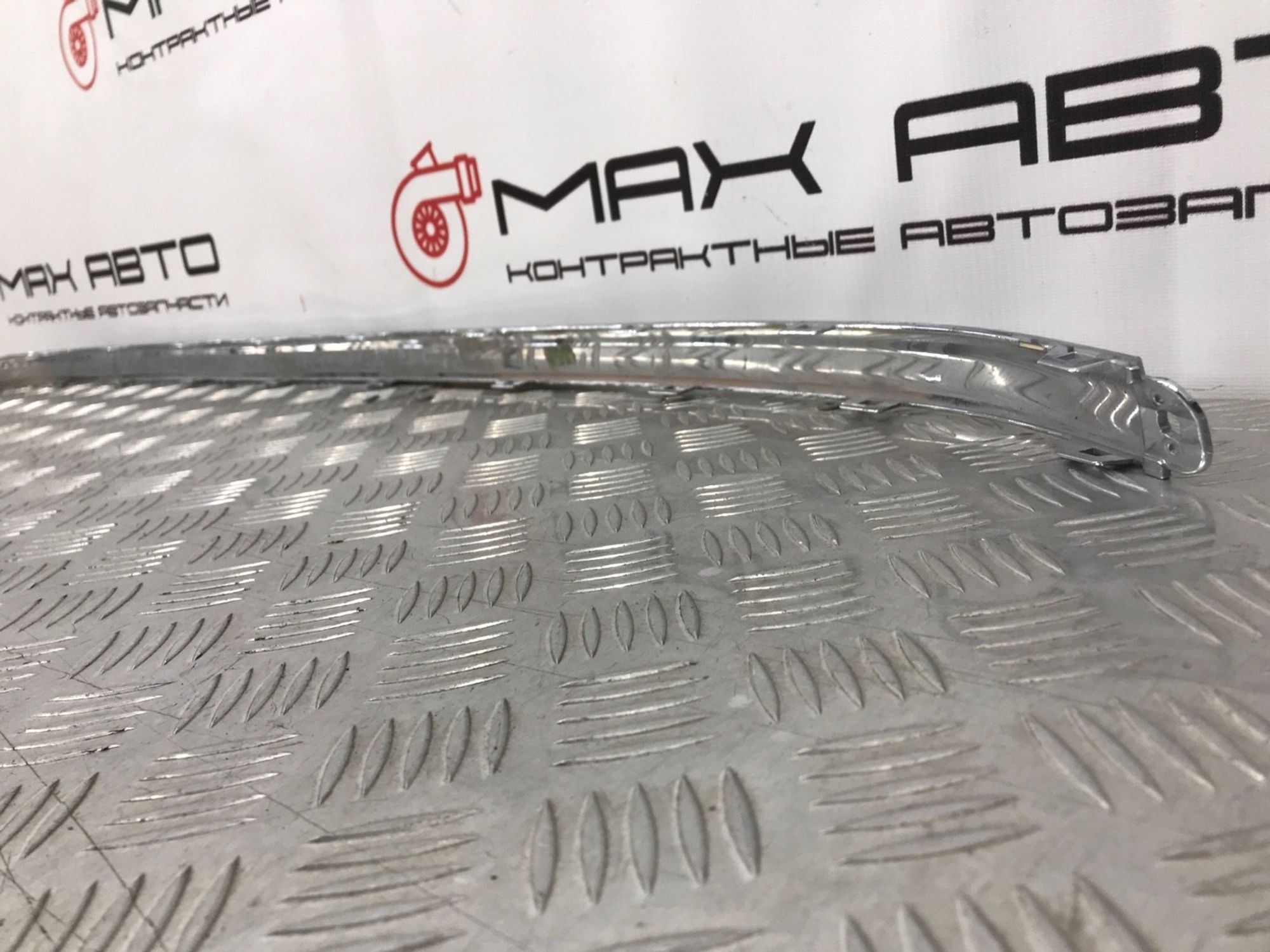 Б/У накладка бампера (молдинг) передний Volkswagen Touareg 7P6 2010, 990 рублей, Краснодар