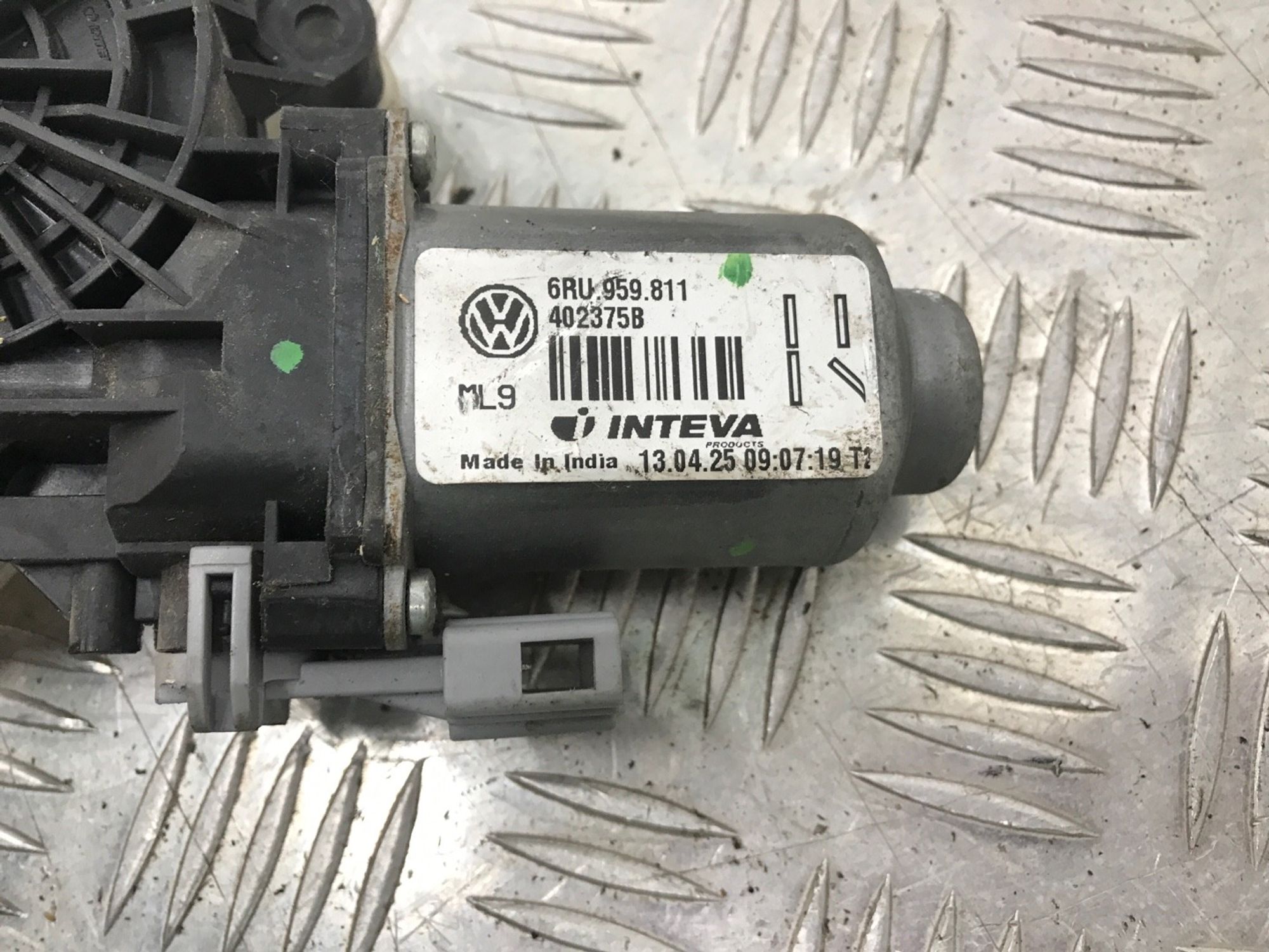 Б/У Стеклоподъемник задний правый Volkswagen Polo 602 CAYB 2010, 1990 рублей, Краснодар