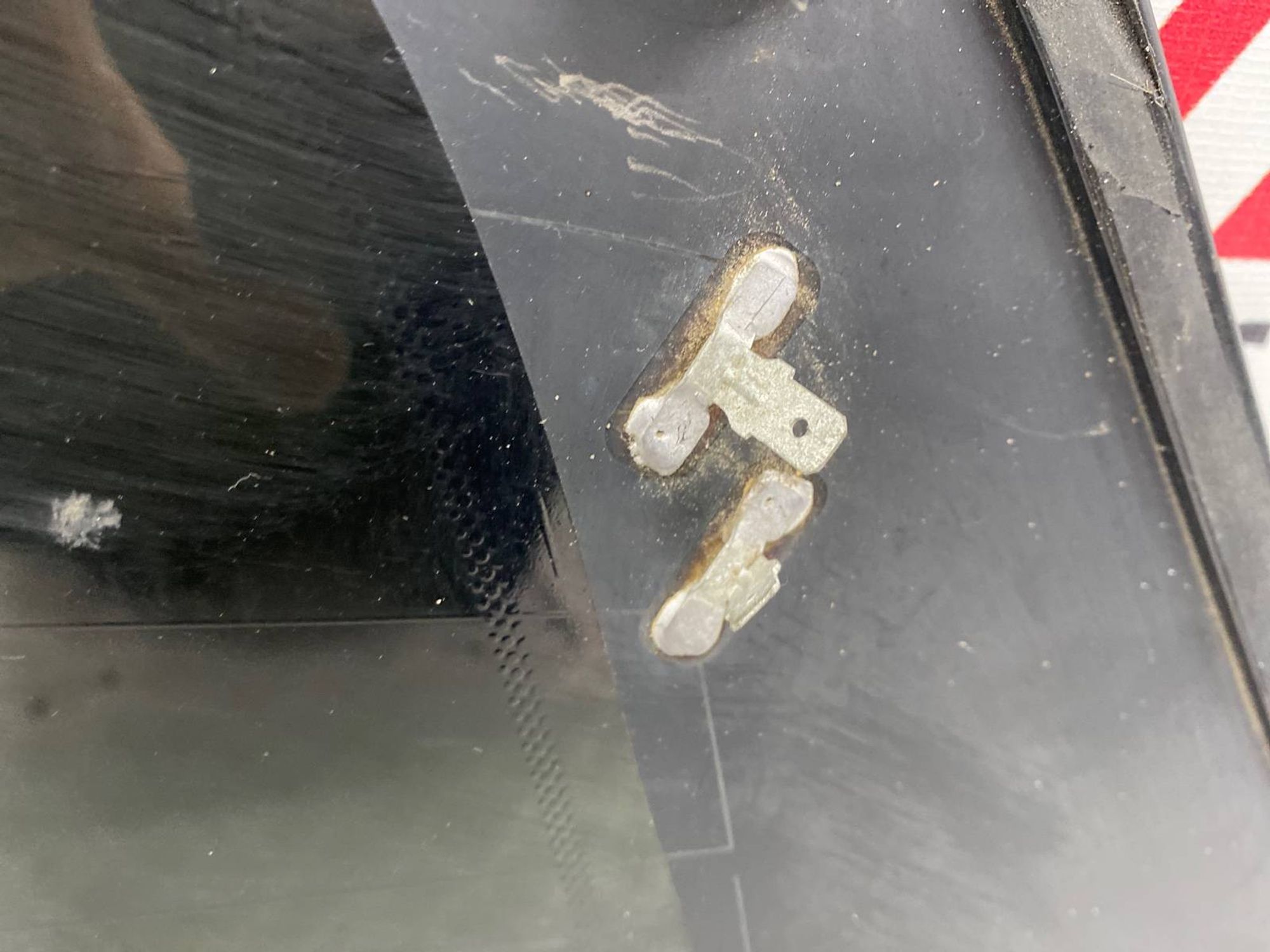 Б/У Стекло кузова заднее левое Lexus Lx570 URJ201 2015 С ДЕФЕКТОМ, 4990 рублей, Краснодар