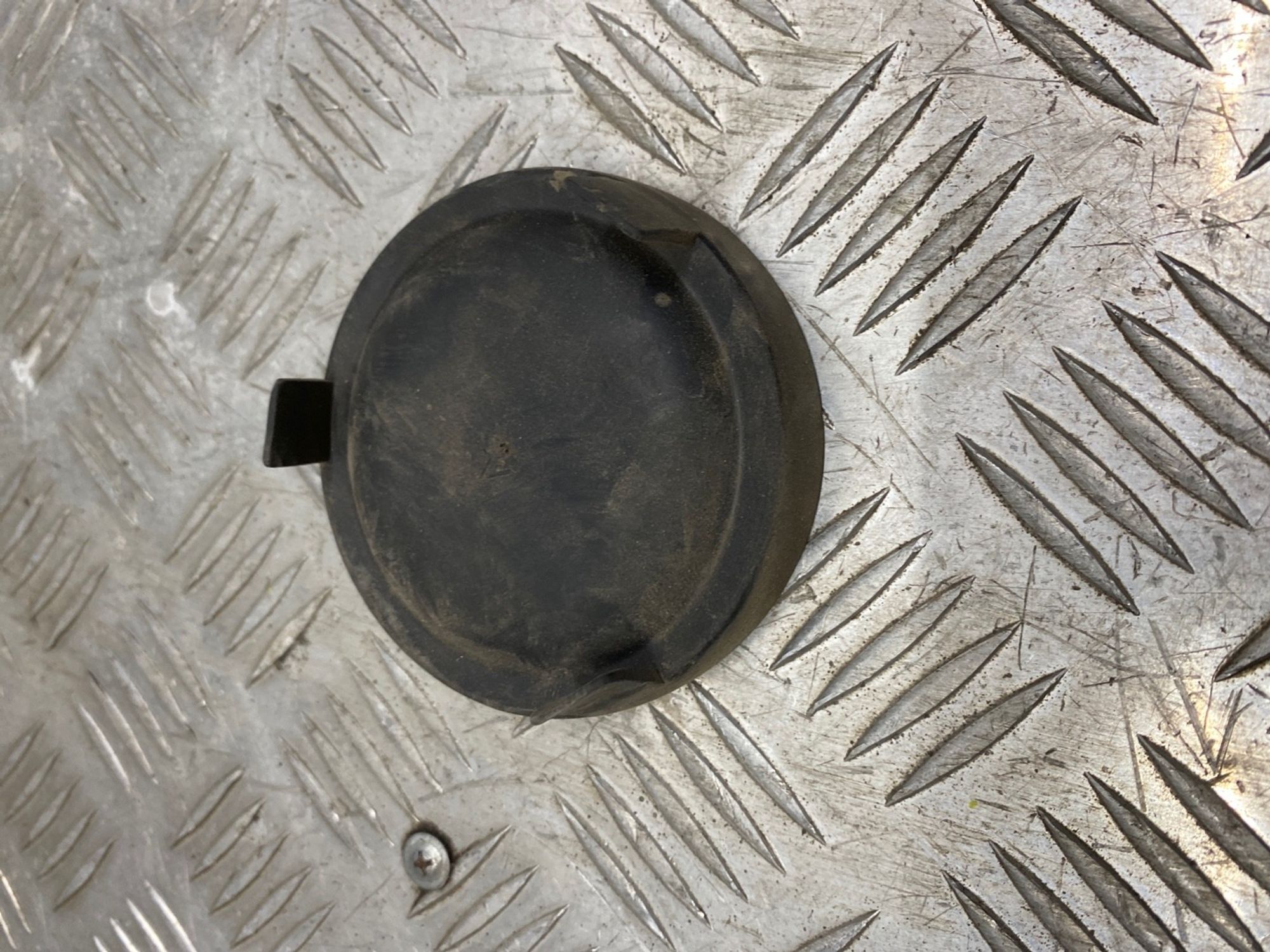 Б/У пыльник фары передний Chevrolet Niva 21236, 299 рублей, Краснодар