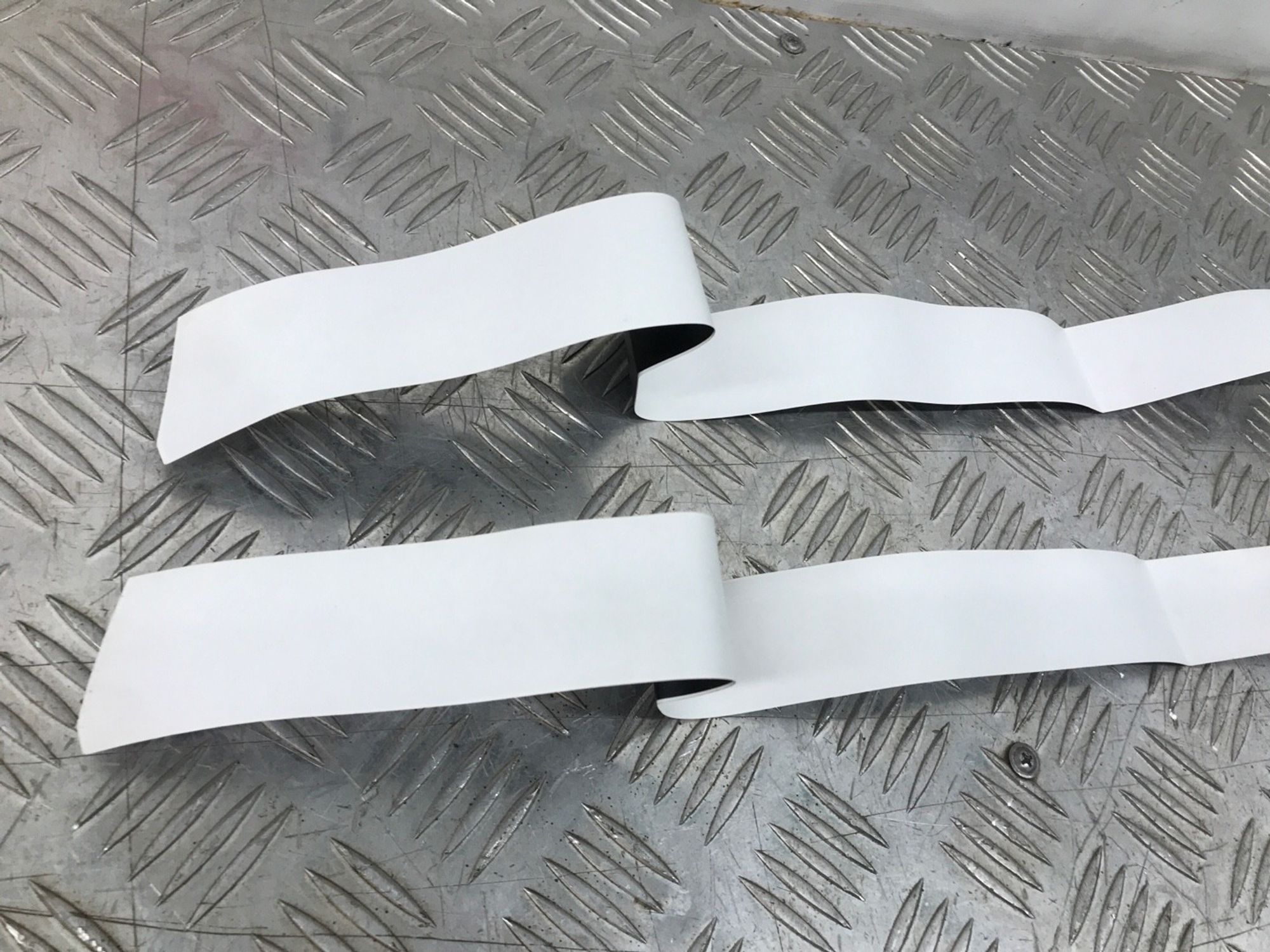 НОВАЯ(ЫЙ) наклейка двери ( молдинг двери ) Kia, 400 рублей, Краснодар