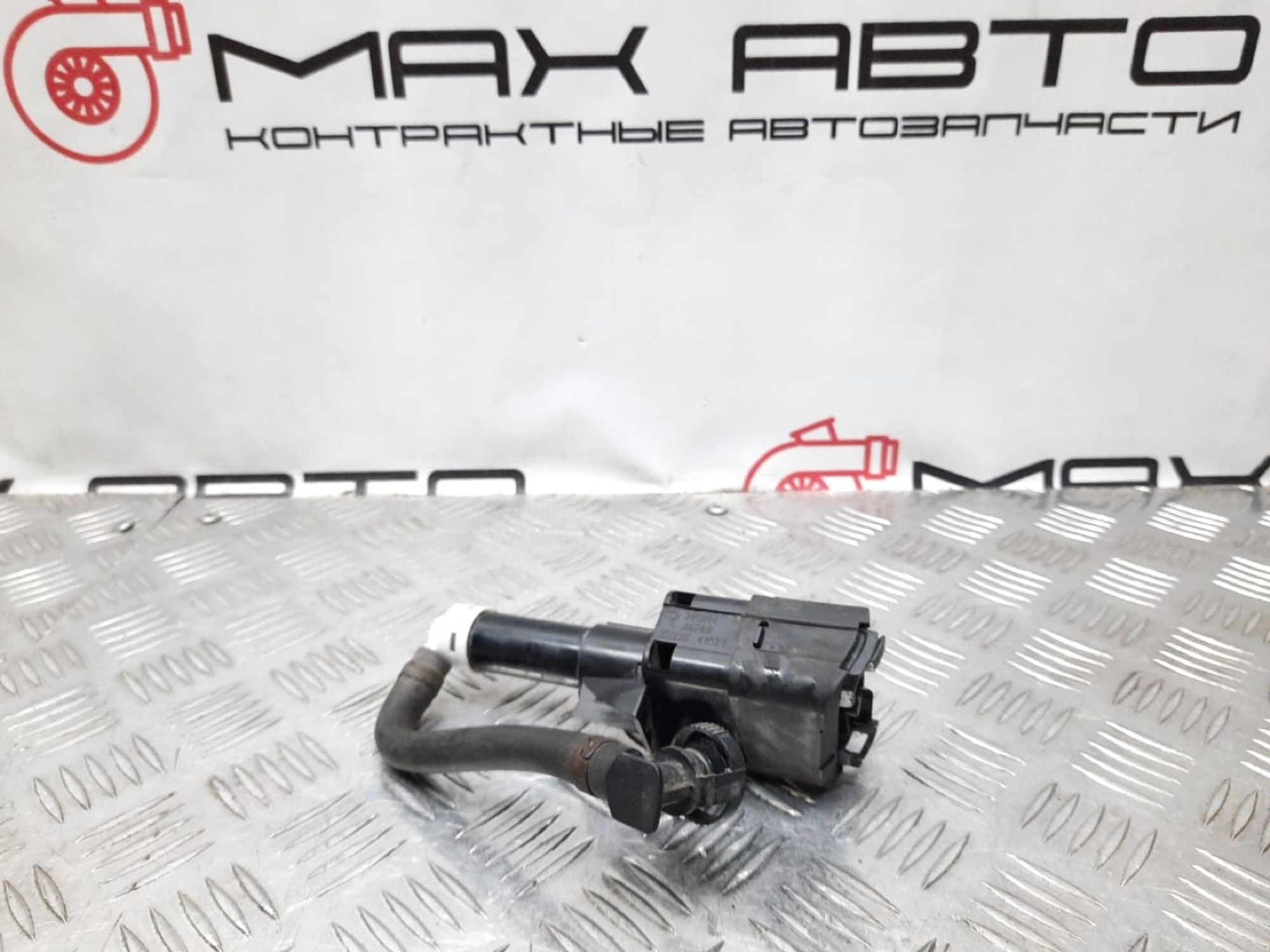 Б/У форсунка омывателя правый Mazda Cx-7 MAZDA, 1990 рублей, Краснодар