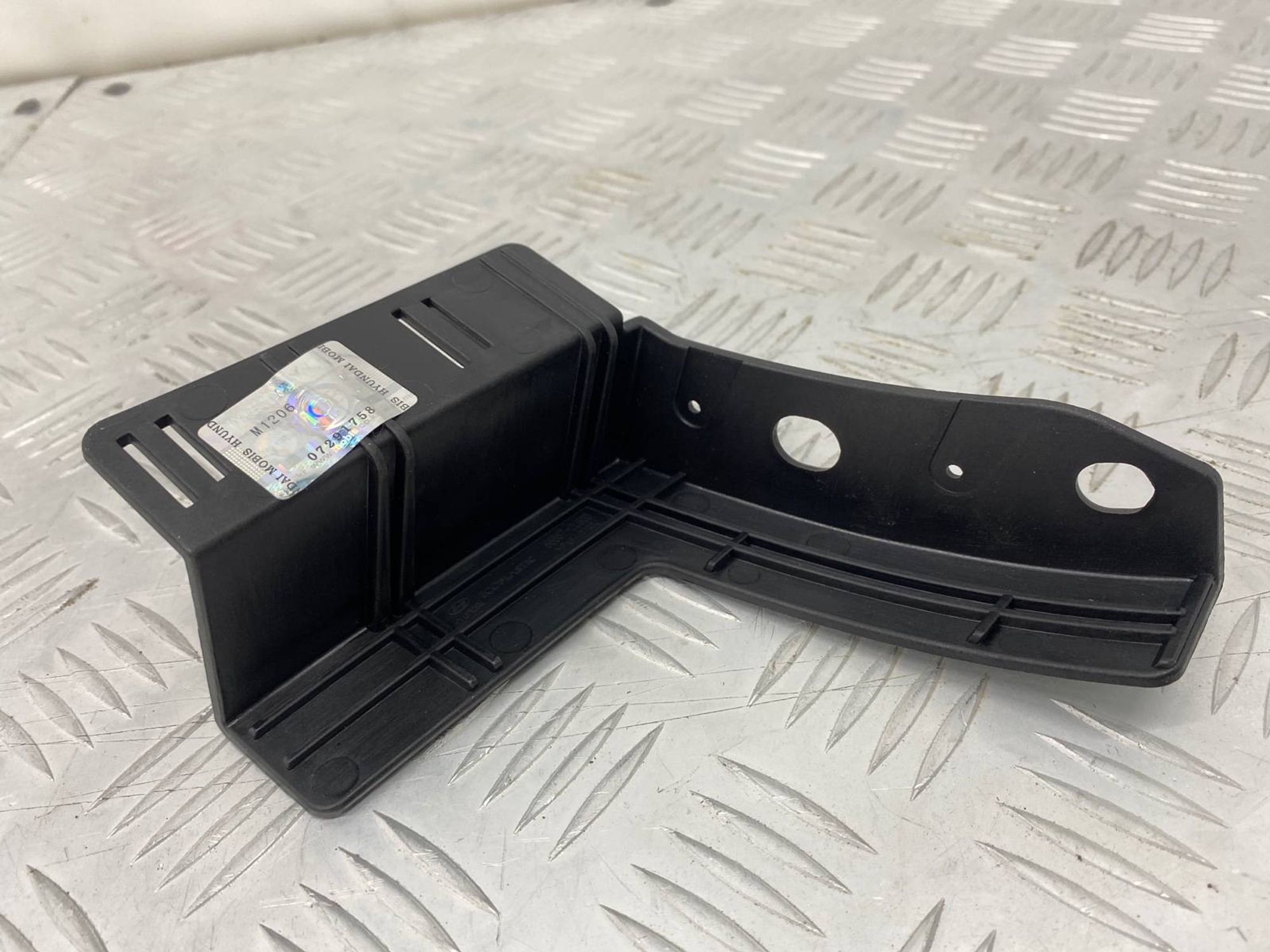 НОВАЯ(ЫЙ) крепление бампера (кронштейн) задний, 800 рублей, Краснодар