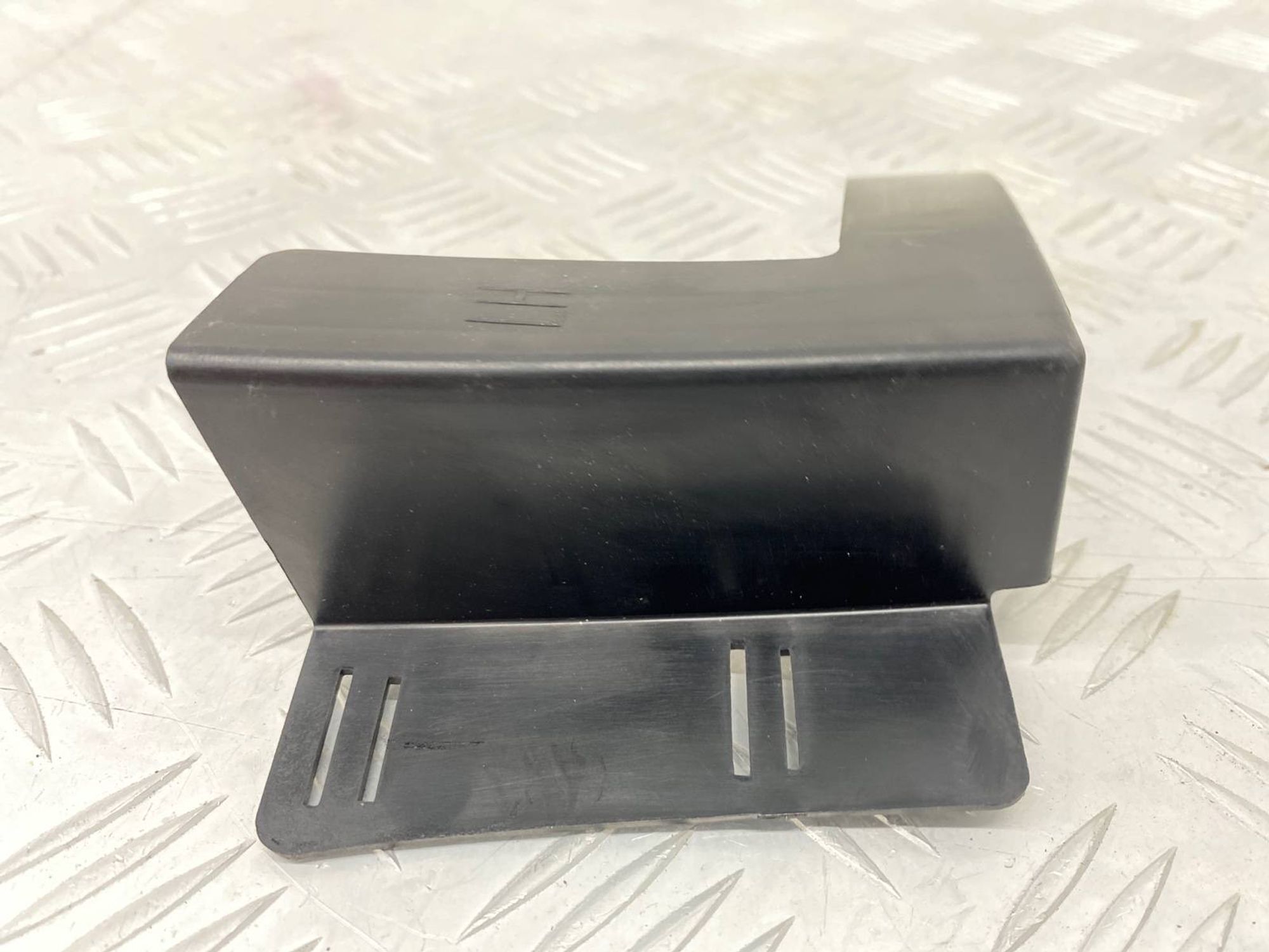 НОВАЯ(ЫЙ) крепление бампера (кронштейн) задний, 800 рублей, Краснодар