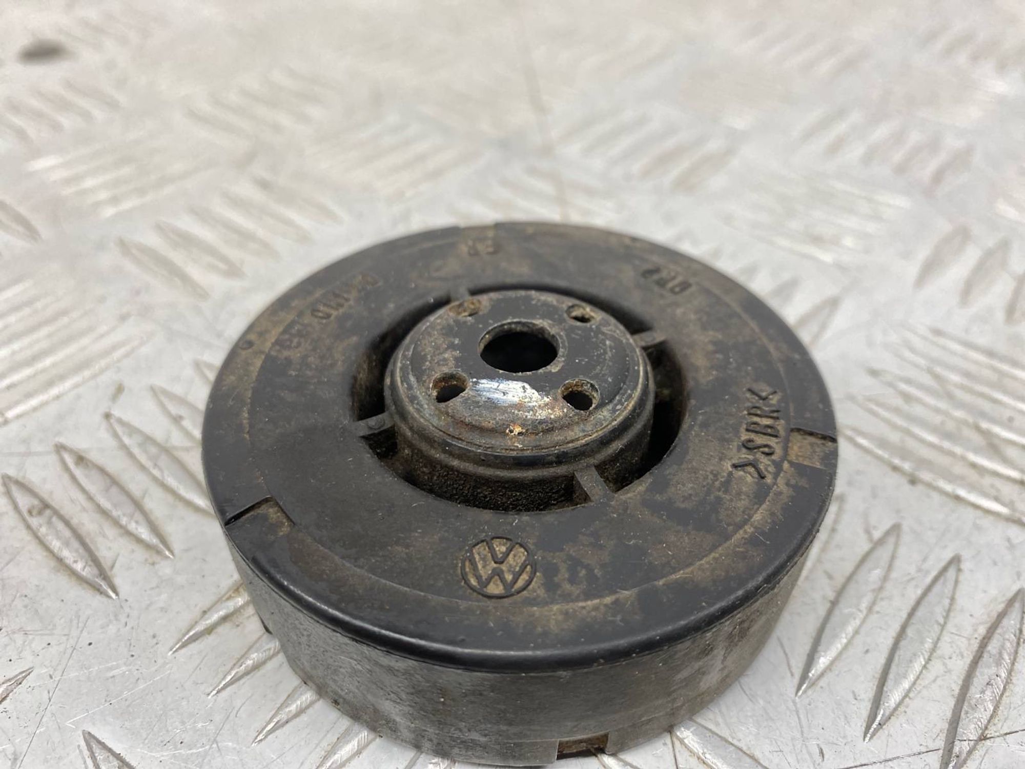 Б/У Демпфер инерционный, 1600 рублей, Краснодар