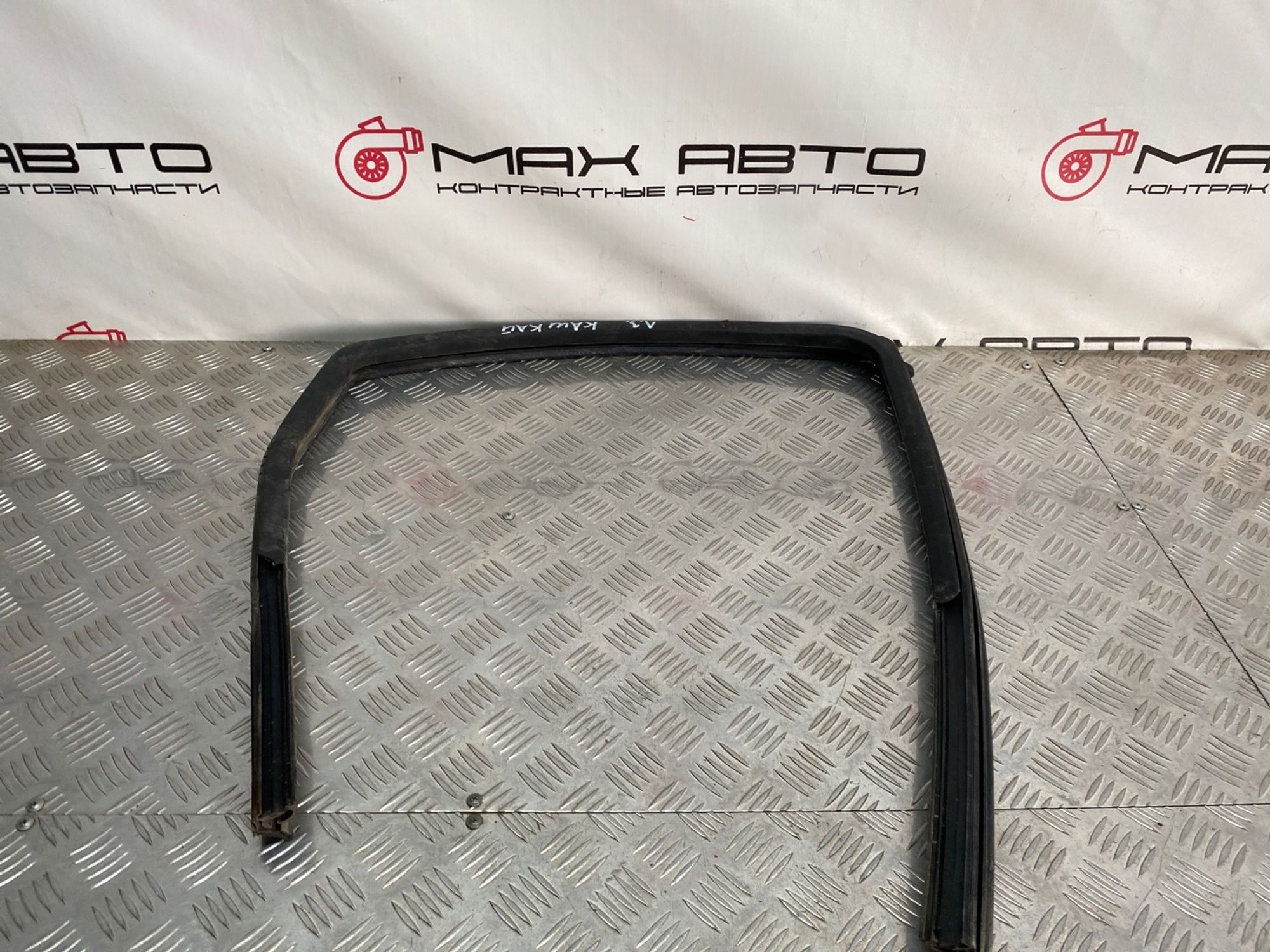 Б/У Уплотнитель стекла двери  задней левой Nissan Qashqai, III (2021—2023) 2010, 690 рублей, Краснодар